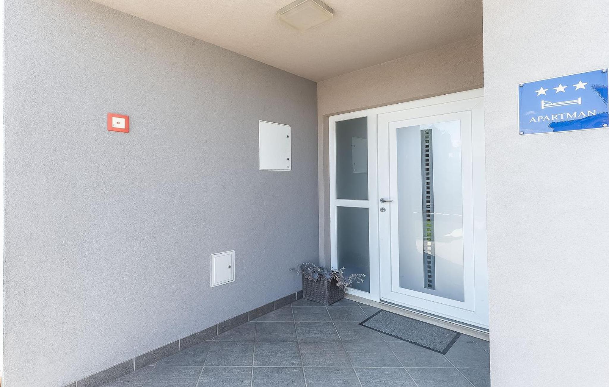 Toni  Julija - Property Image 46