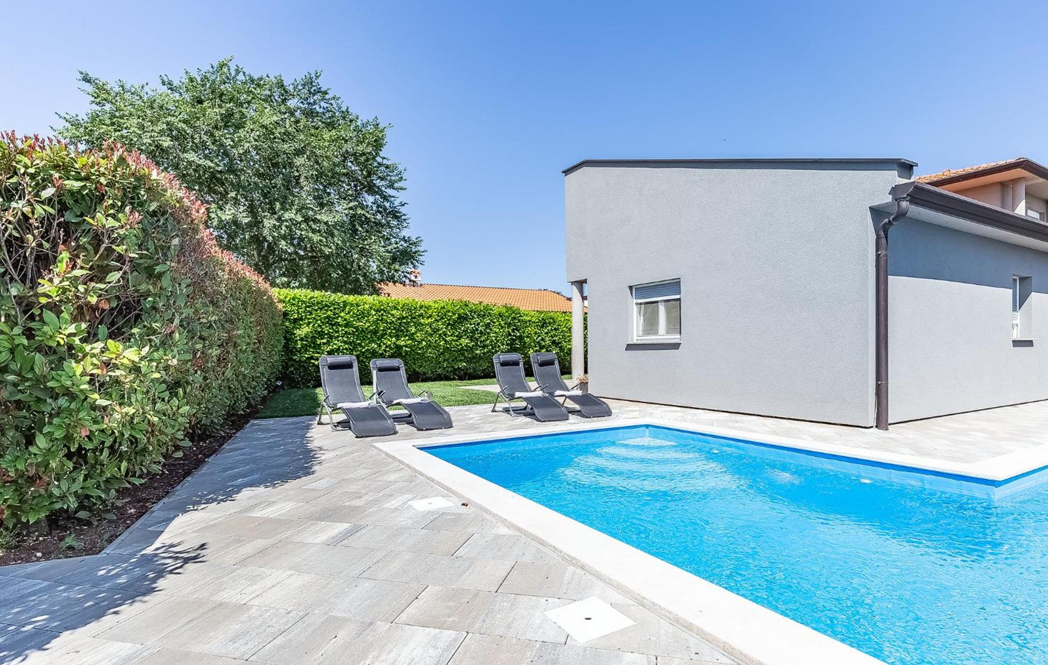 Toni  Julija - Property Image 50