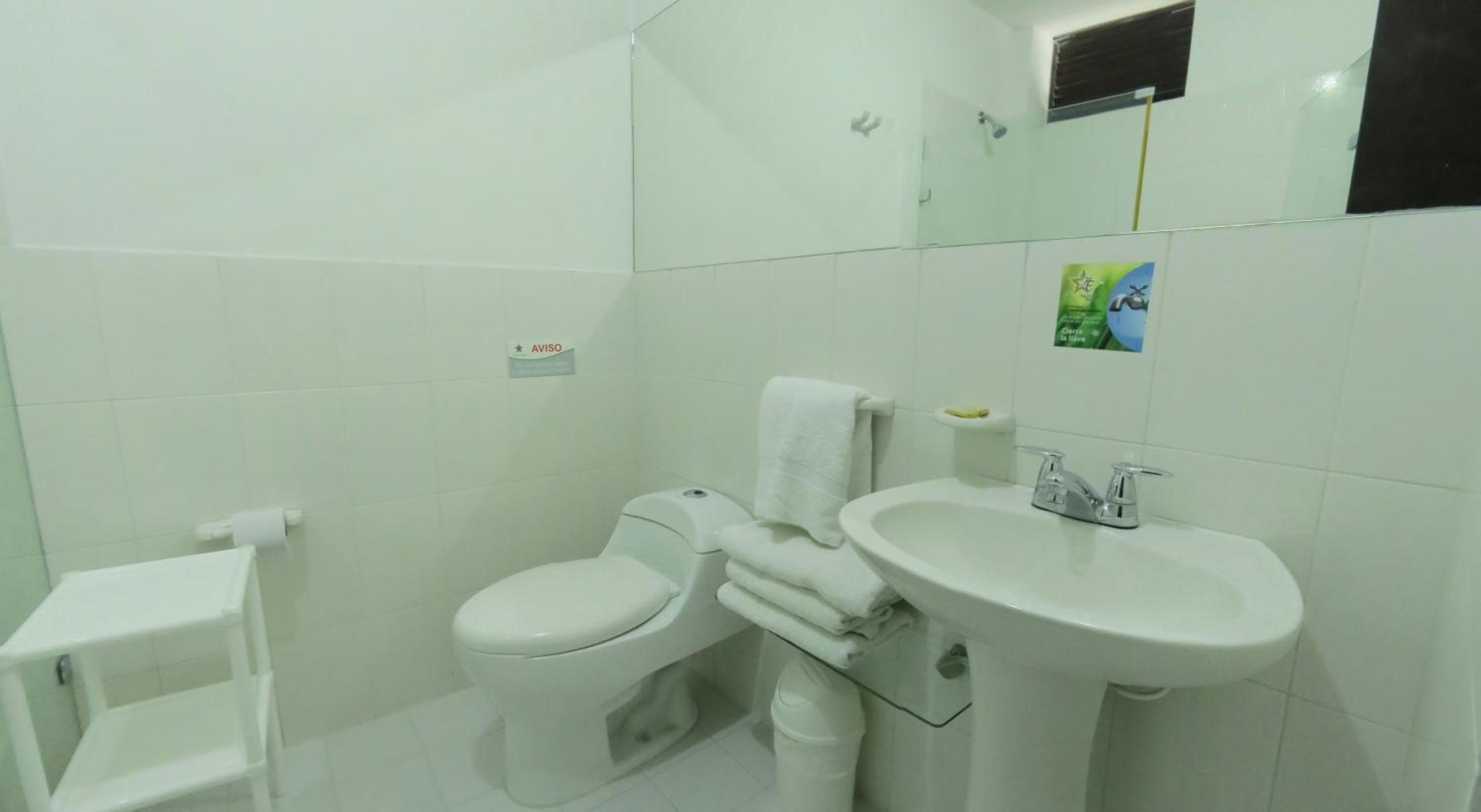 Hotel Estrella Palmira - Property Image 2