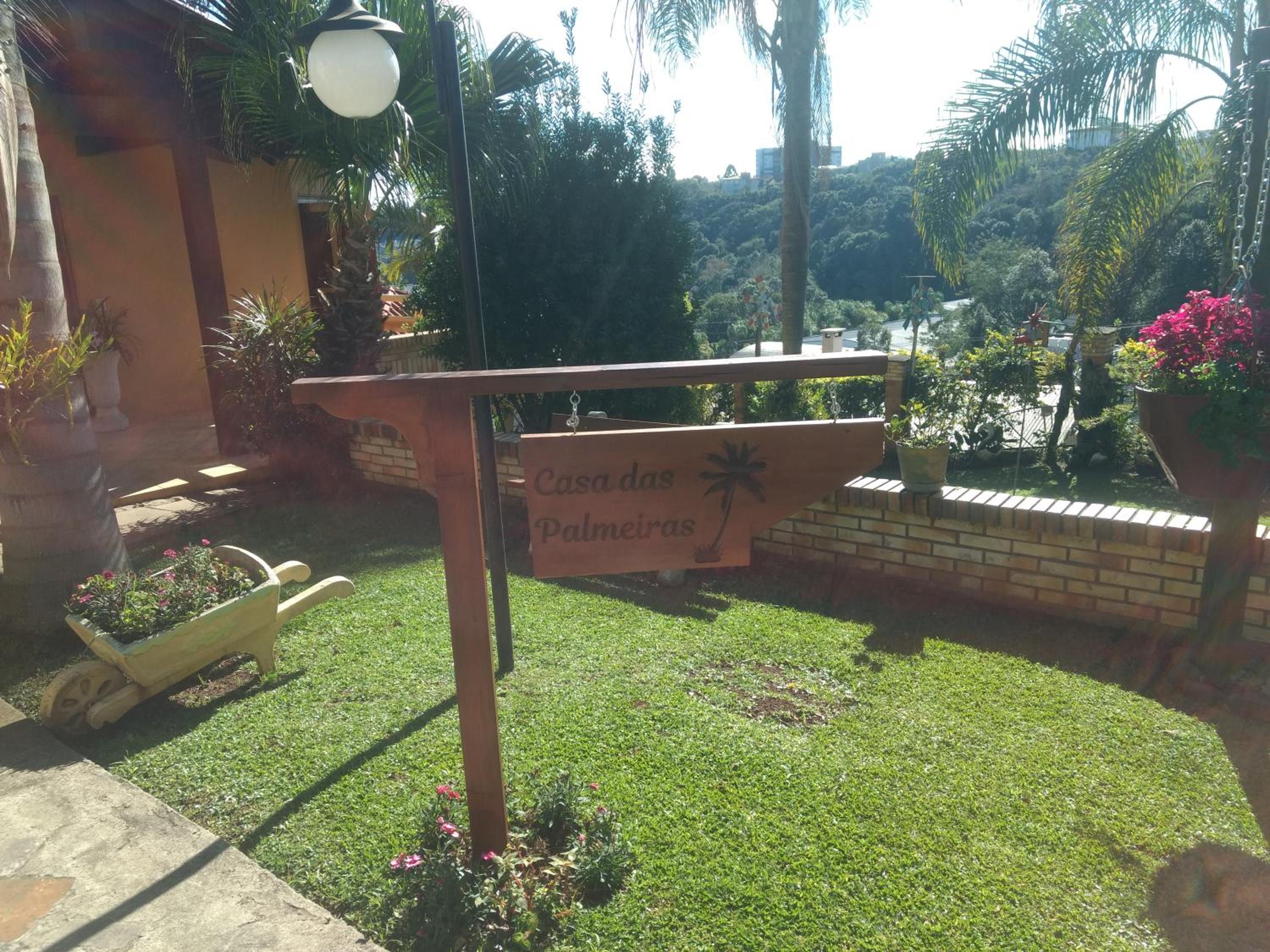 Casa das Palmeiras + Quiosque