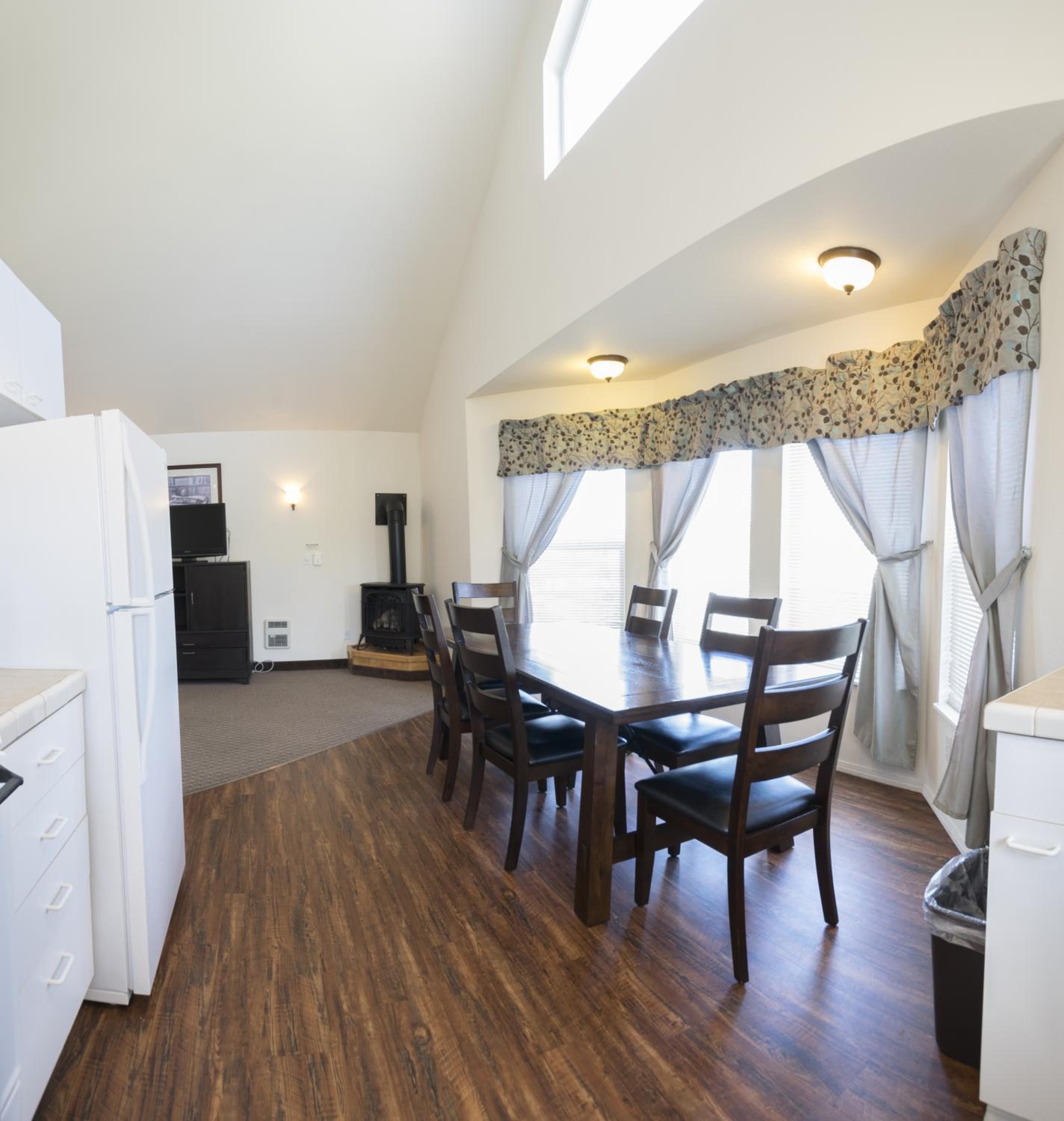 Sunrise Inn, photo 55