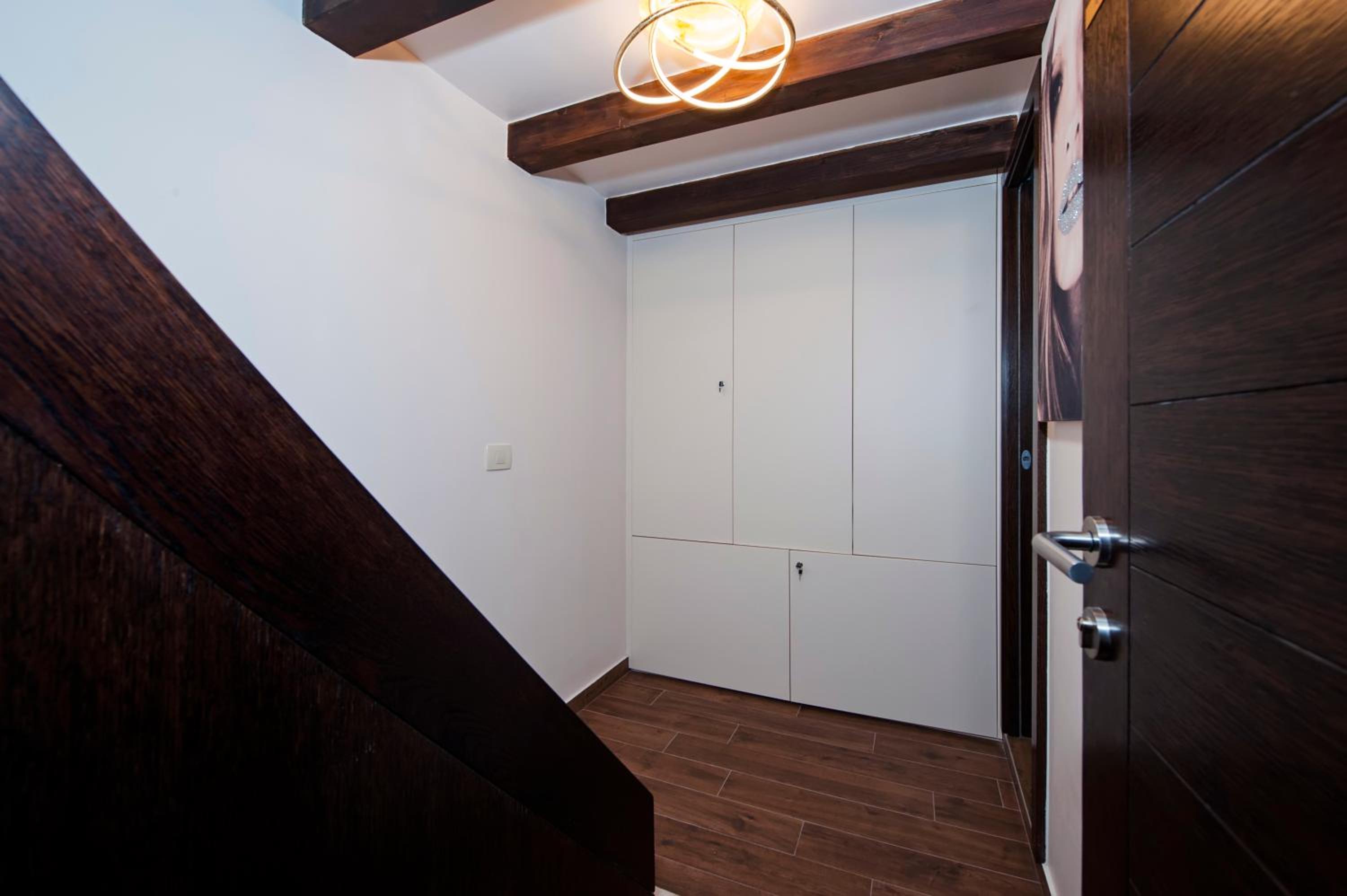 Villa NEA Seaview! Deluxe apartments in old town!