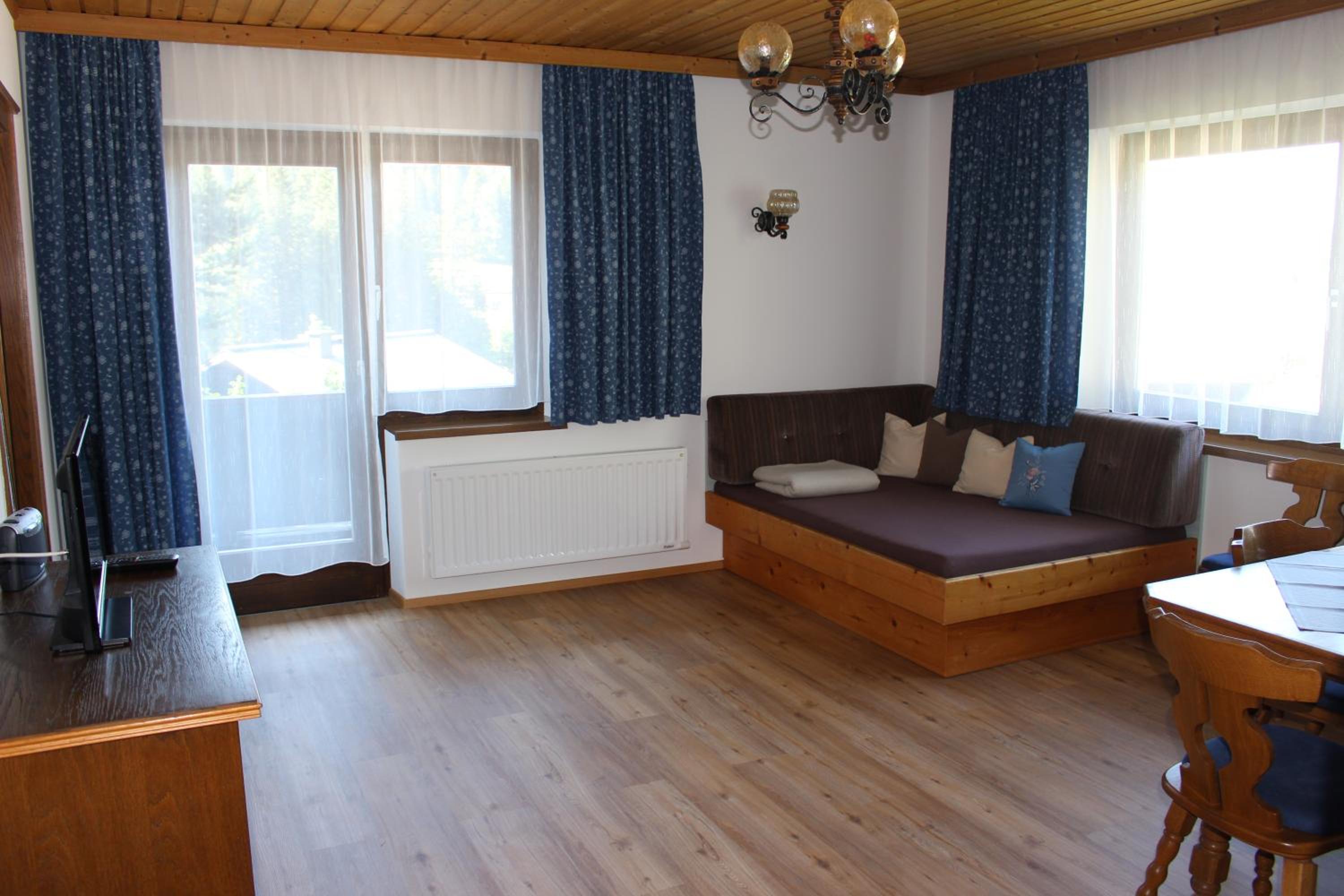 Apartment-Kraft view 2