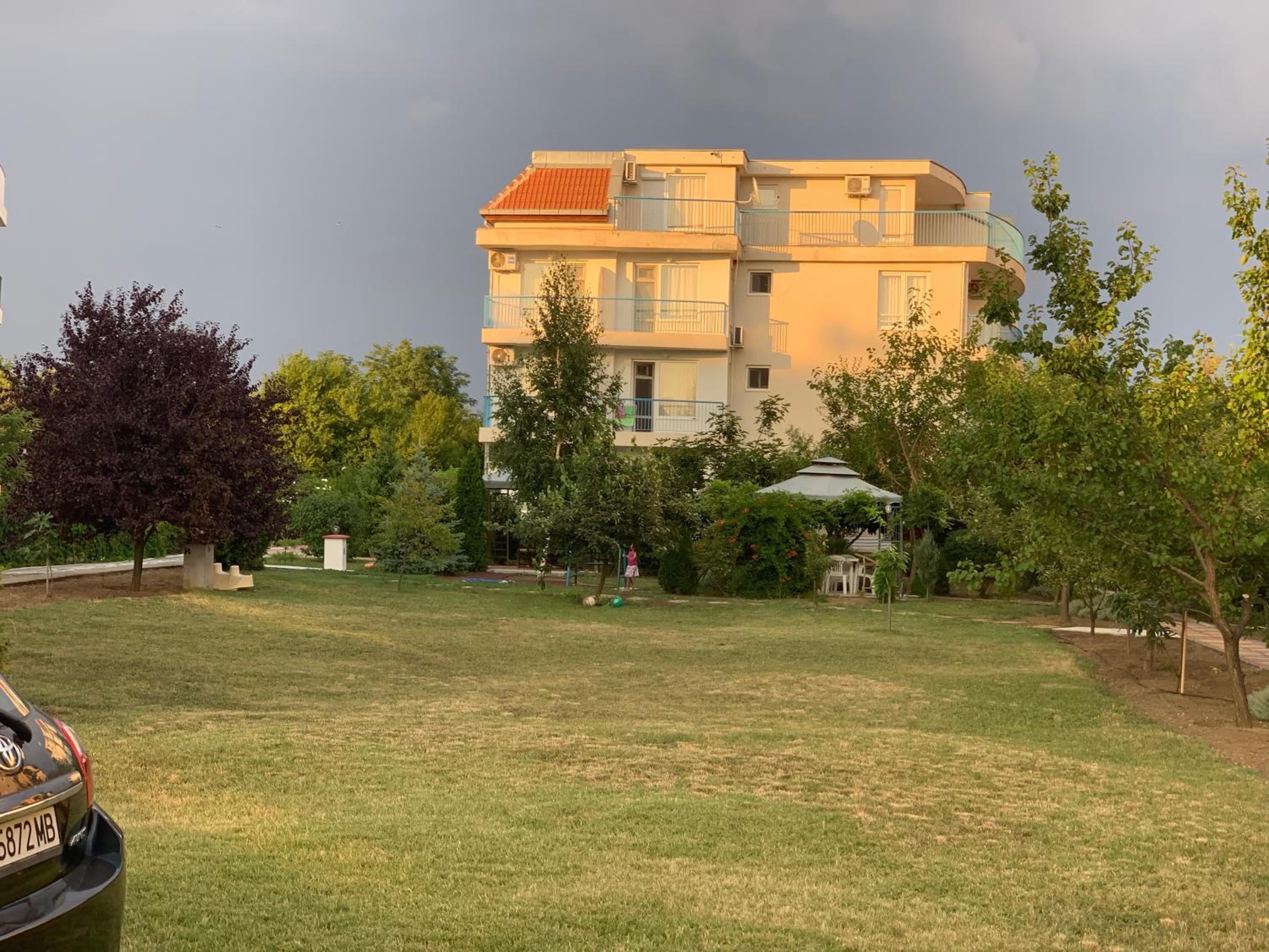 Lilia Guest House
