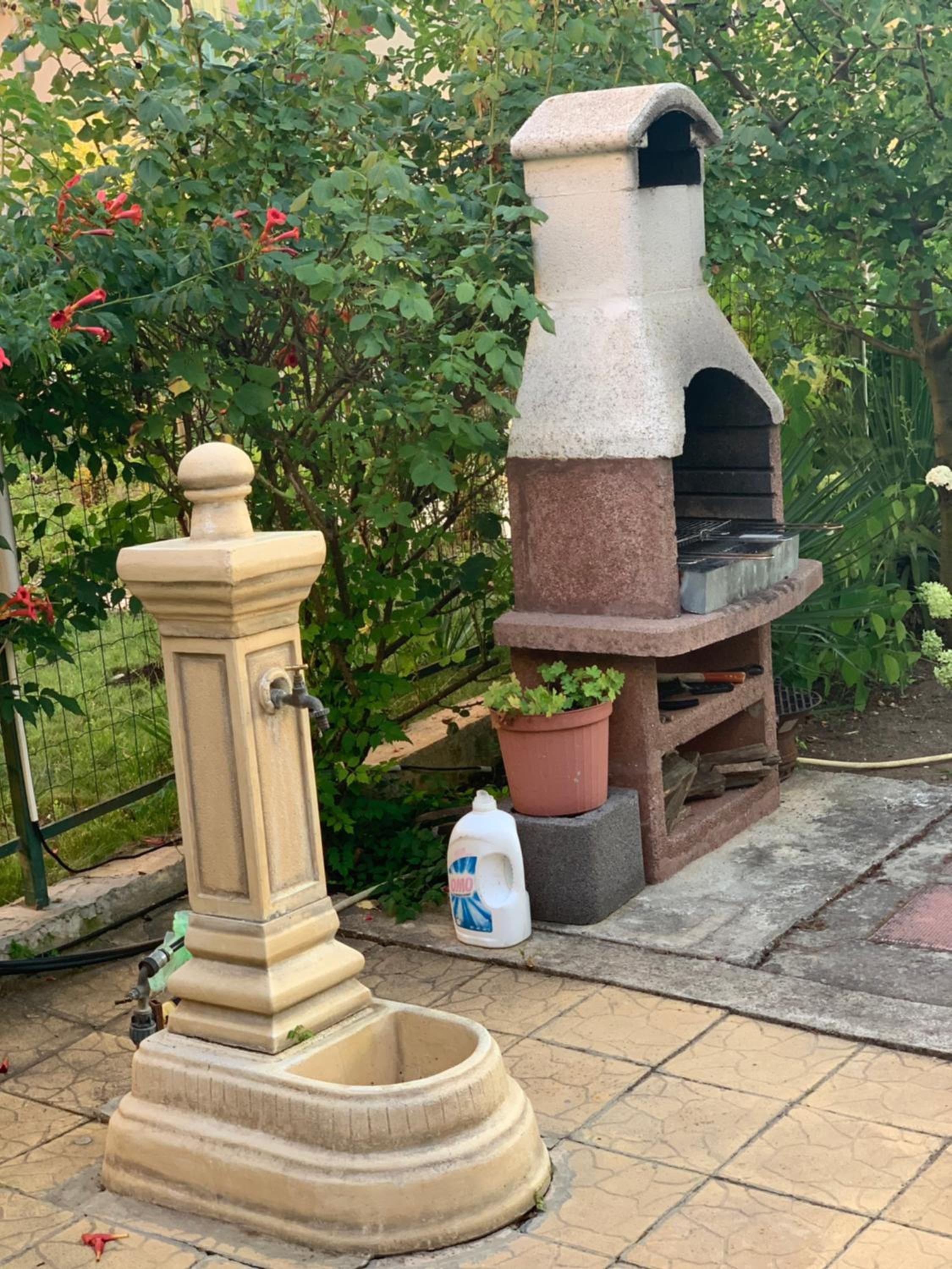 Lilia Guest House