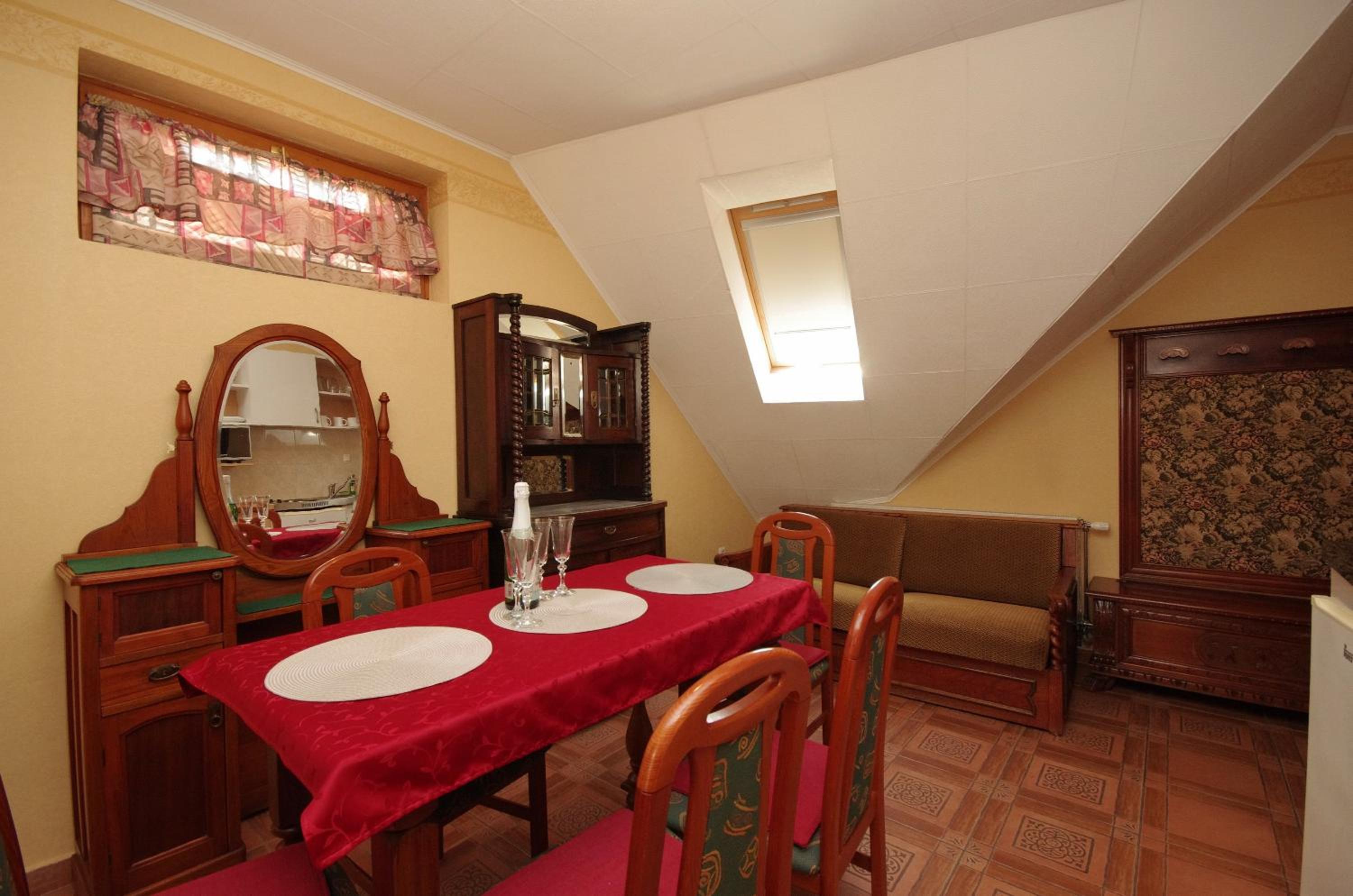 Burg Apartman view 3