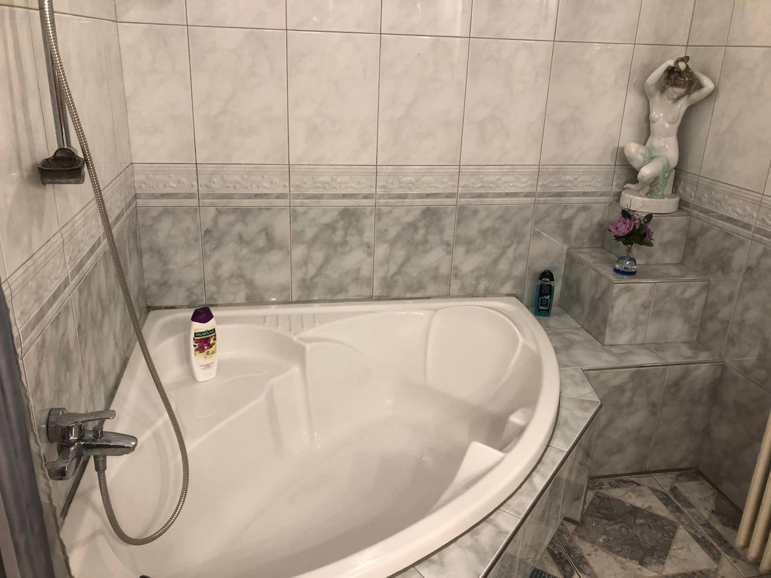 Balatonalmádi Apartmanház