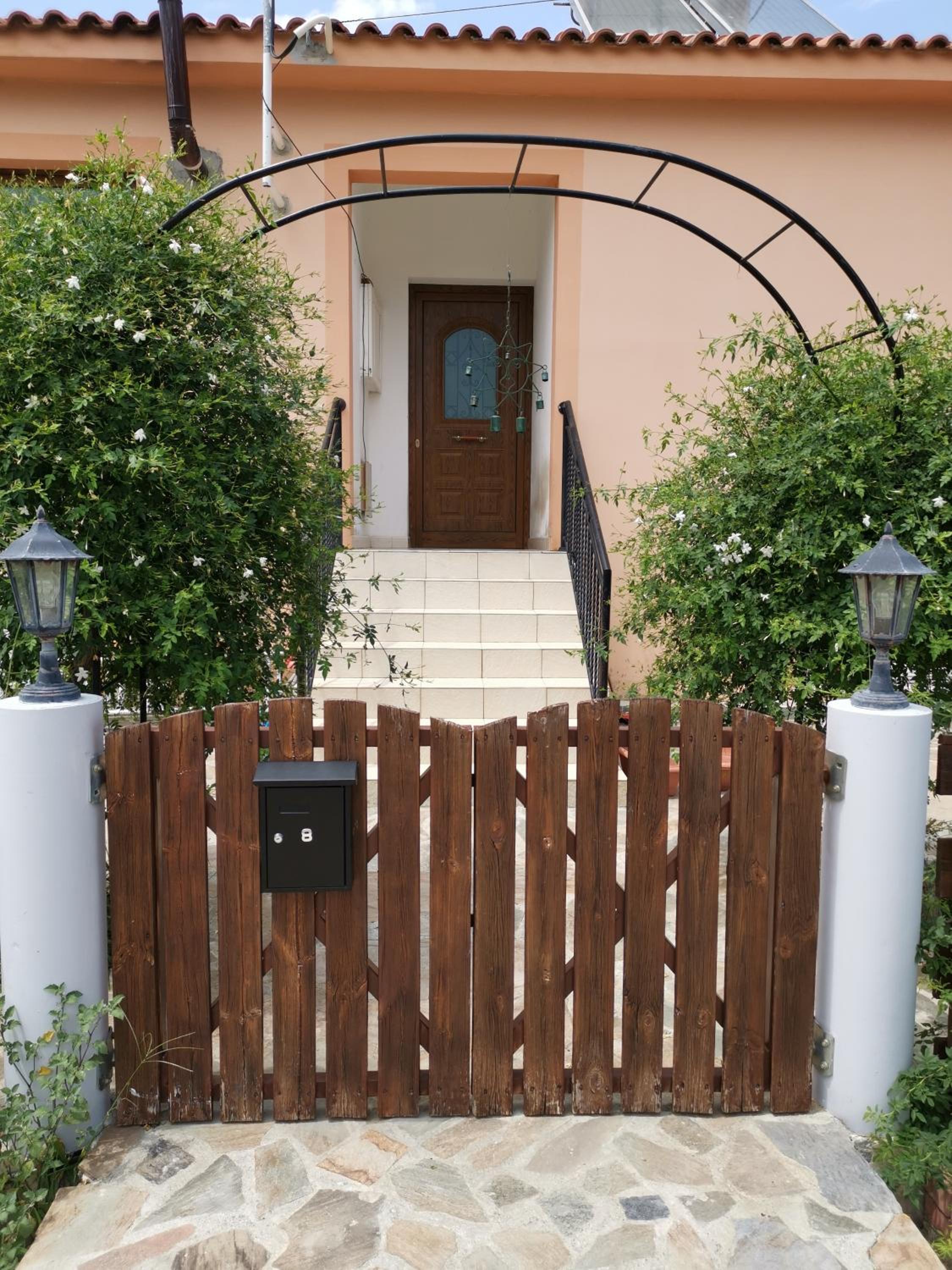 Yiannos House