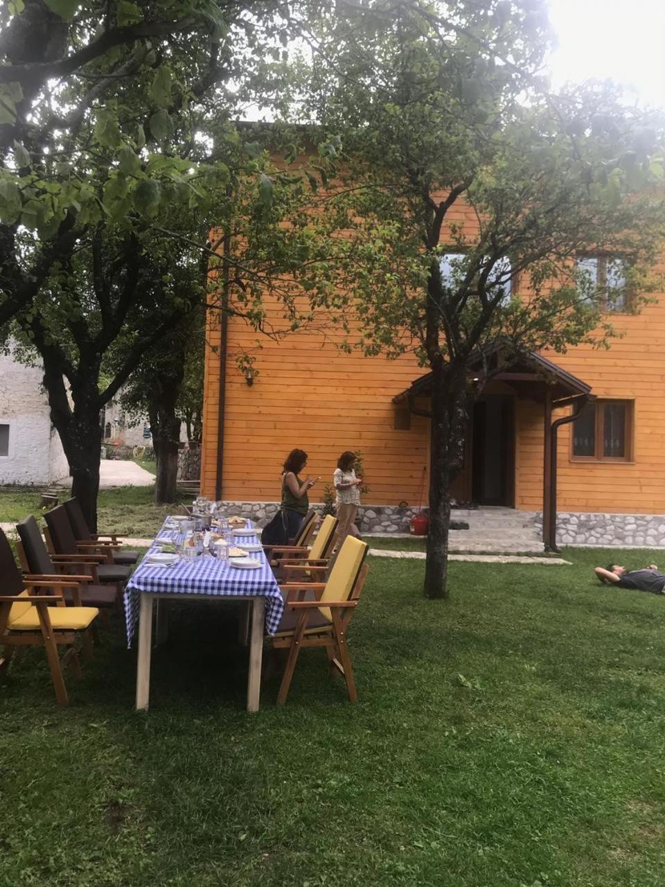 Guesthouse Mehmeti