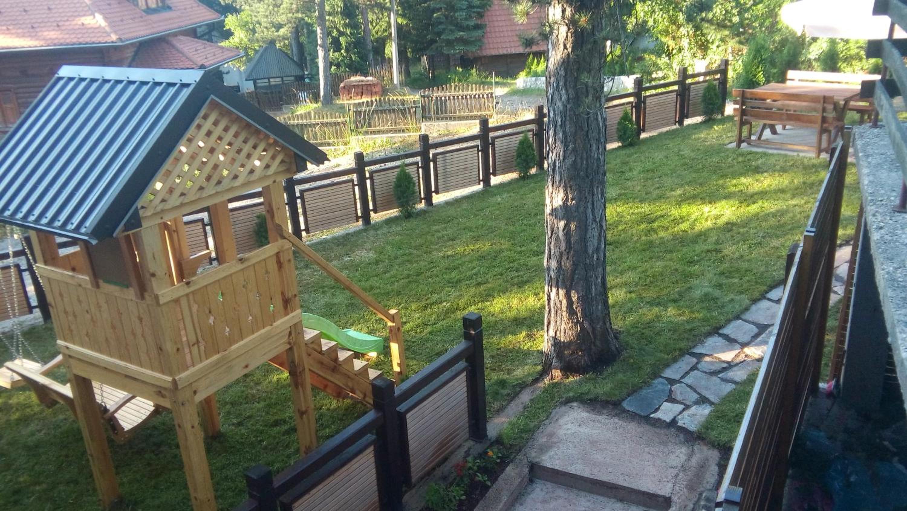 Apartmani Sredojevic view 2