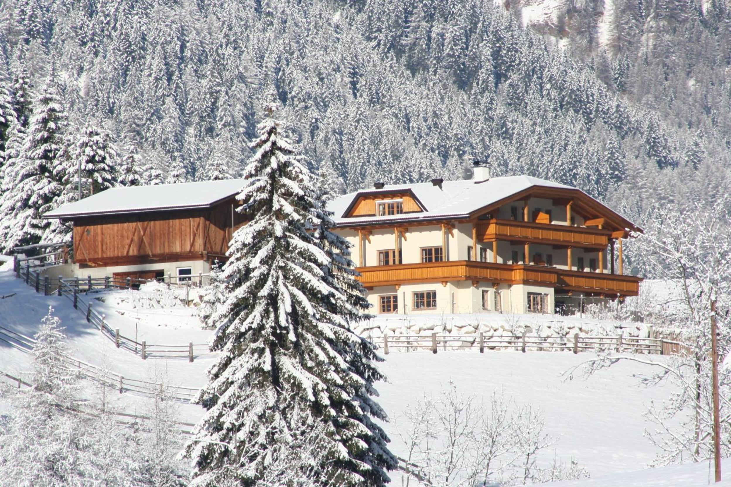 Obereggerhof - 4 Ferienwohnungen- Gitschberg Jochtal- Brixen Guest Pass view 2