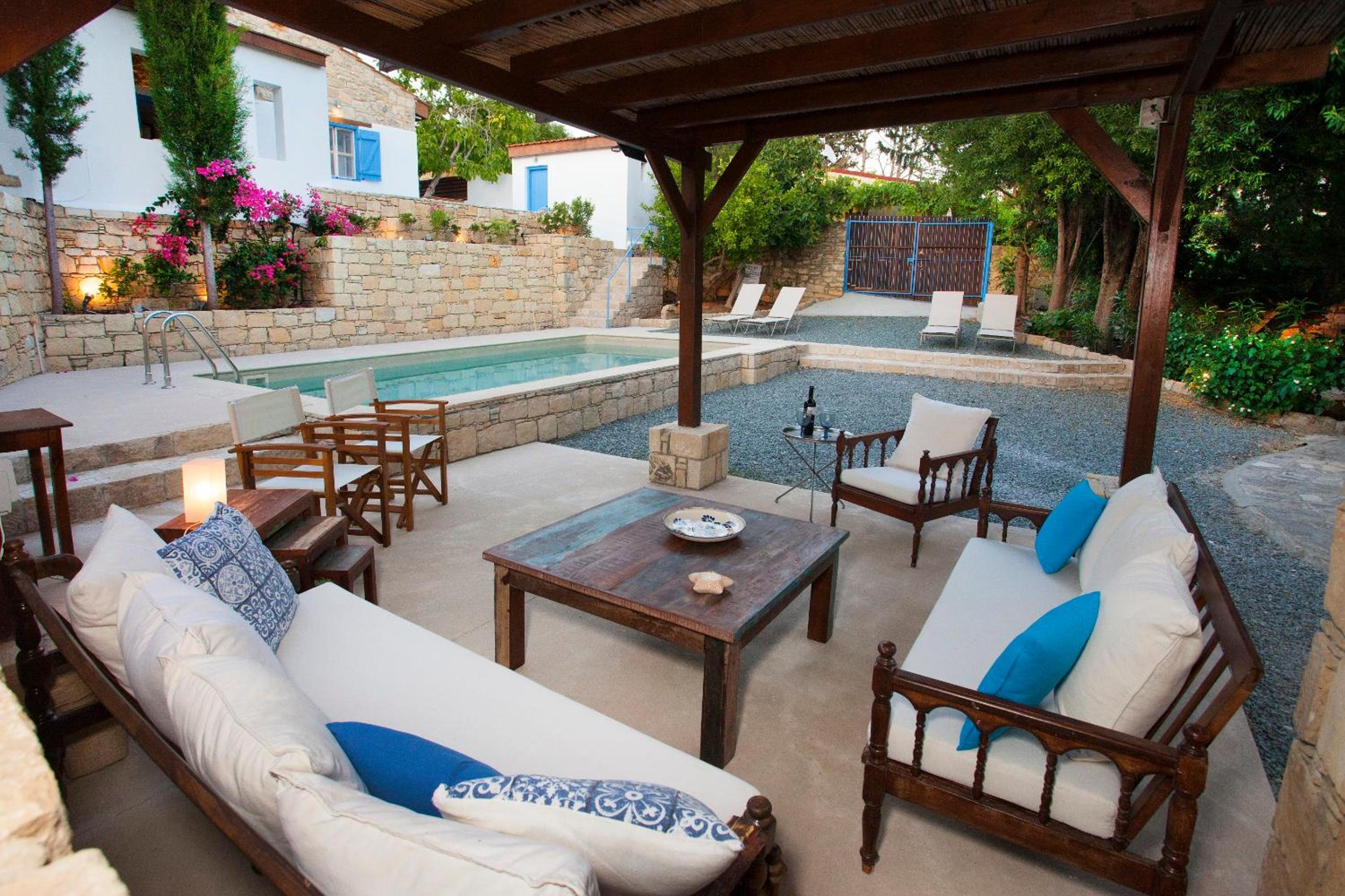 Cecilias Courtyard