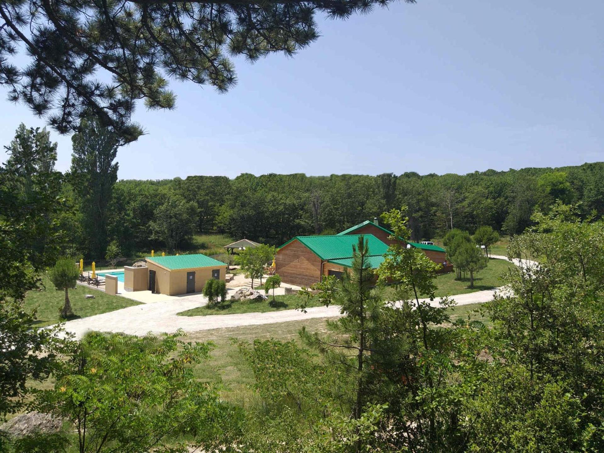Les Chalets de Saint Maurice (Dieulefit) view 4