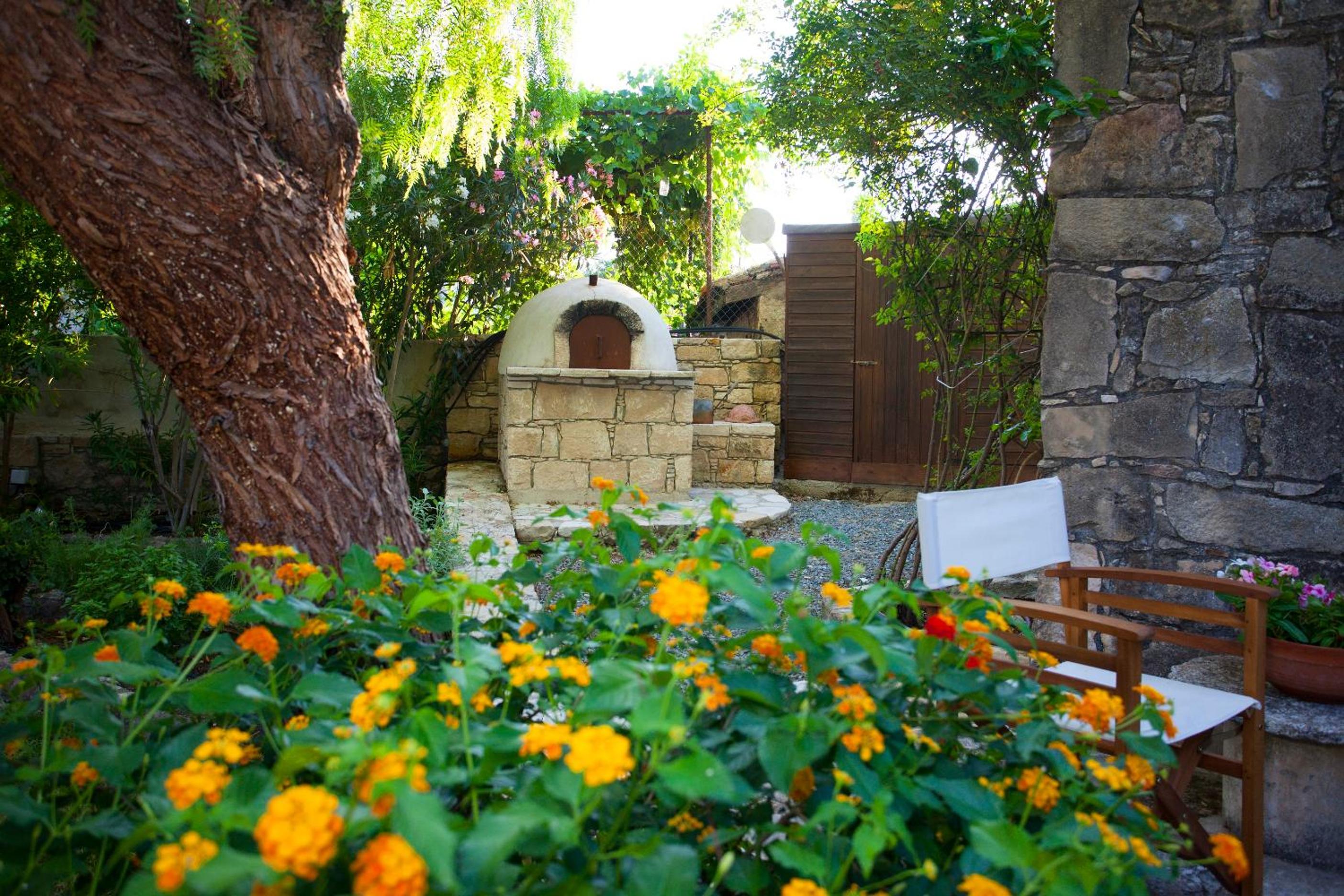 Cecilias Courtyard