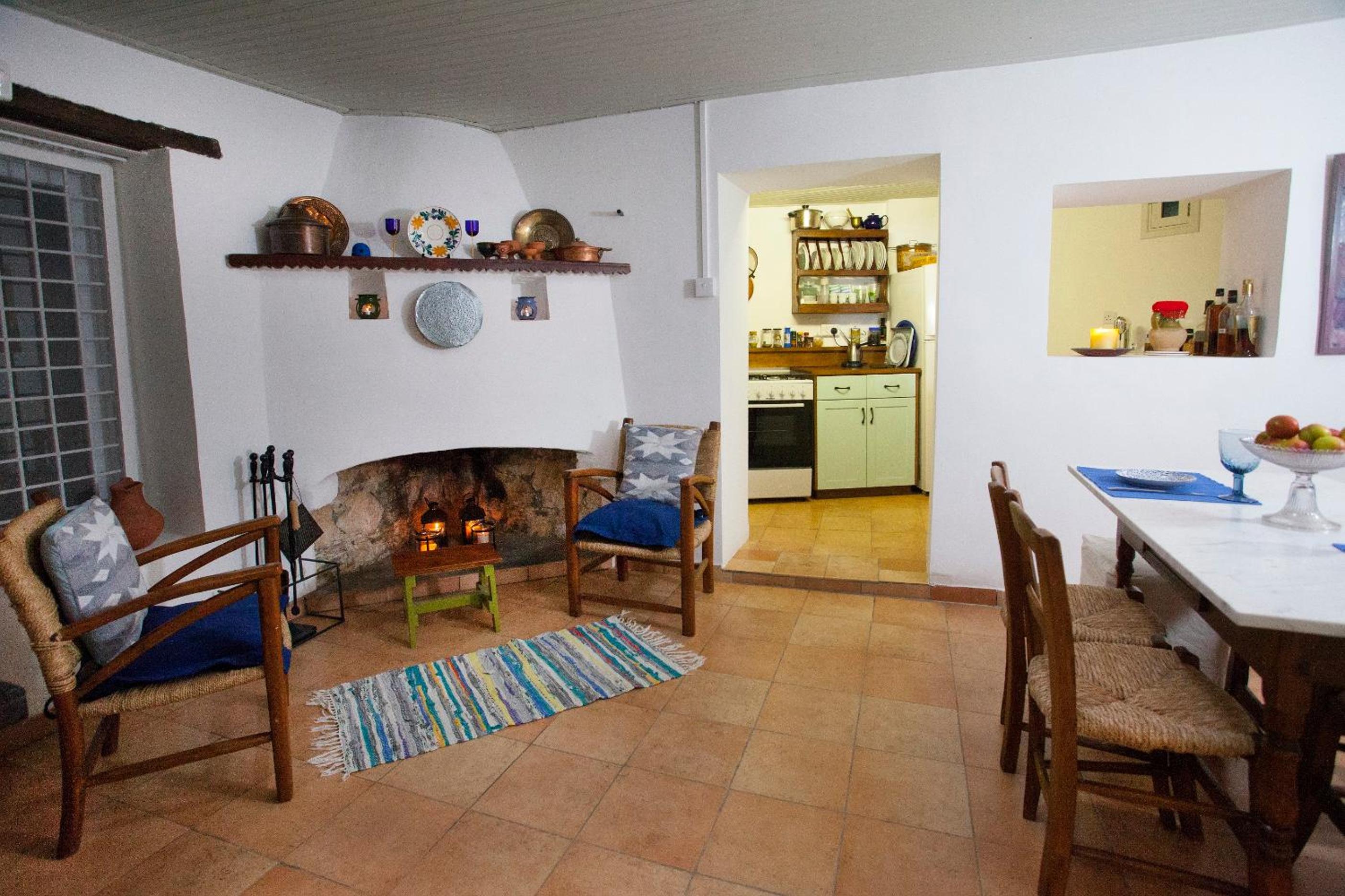 Cecilias Courtyard