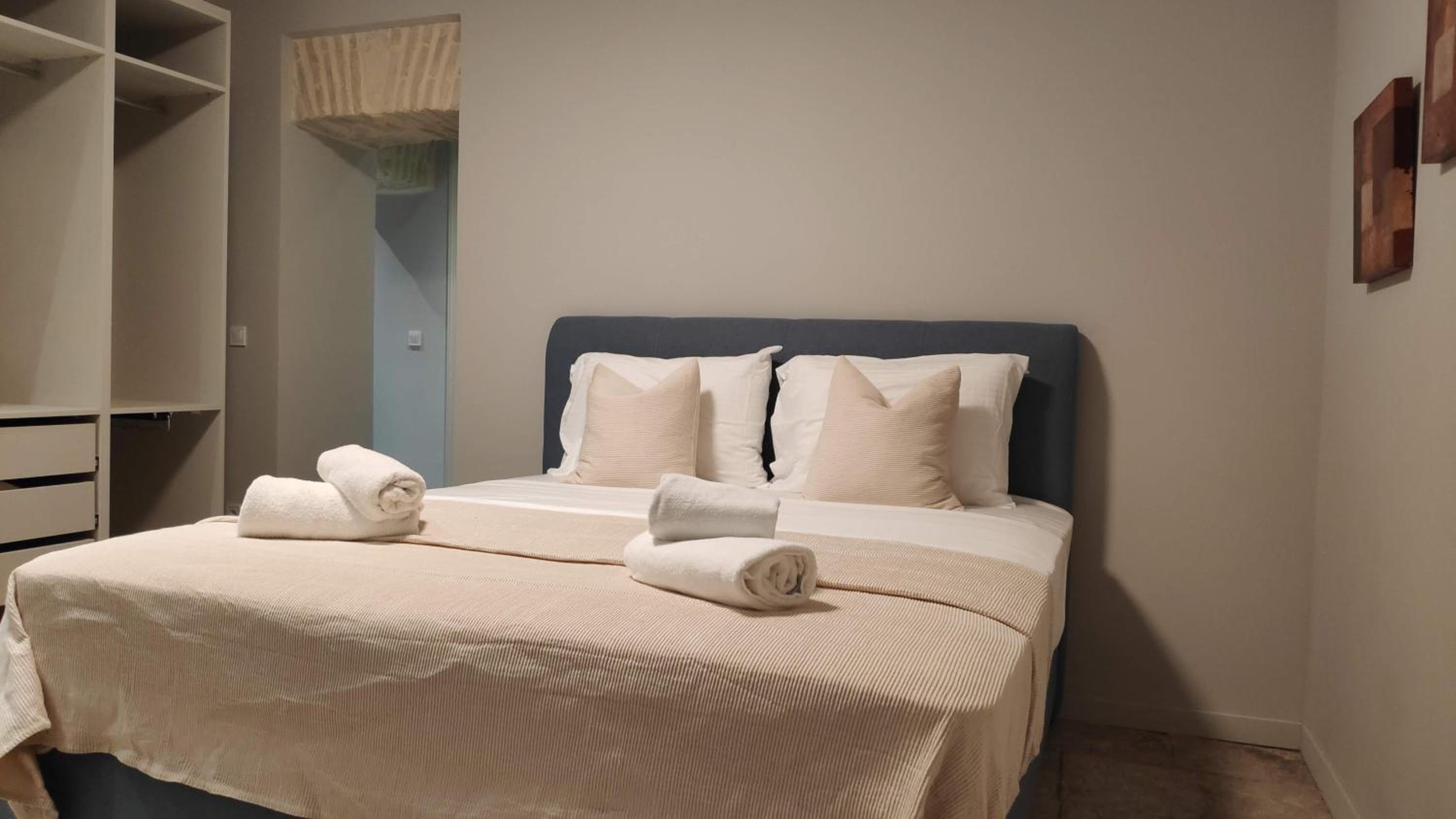 Magnificent neoclassical apt in Syntagma-Plaka