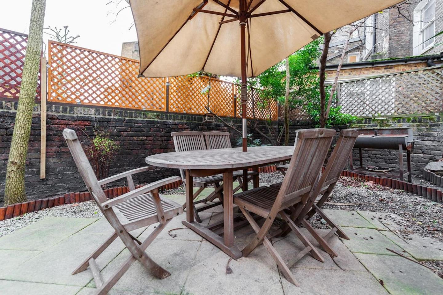 outdoor bbq area
