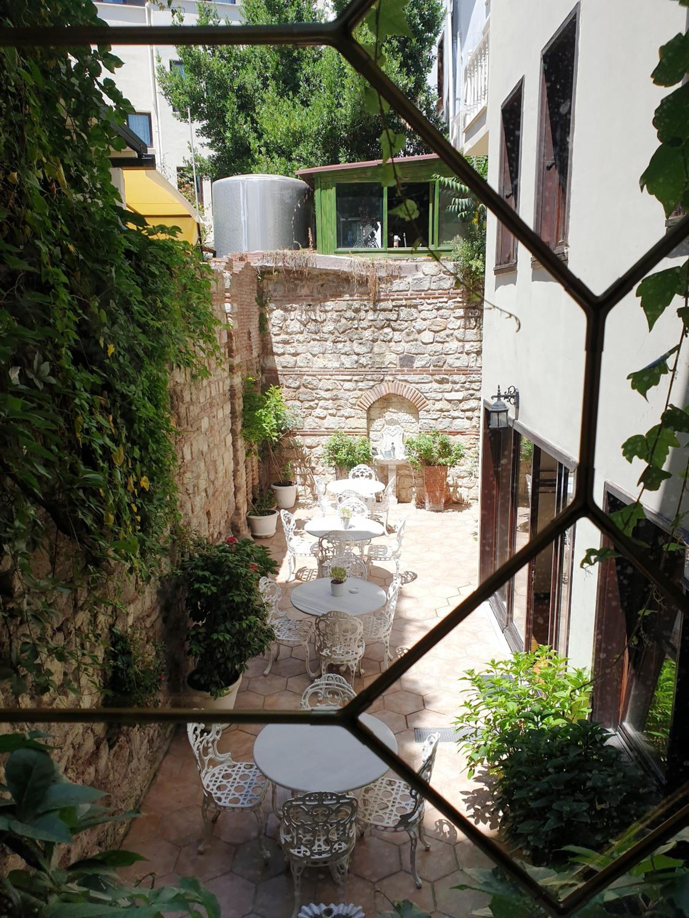 Oceans 7 Hotel - Image 41