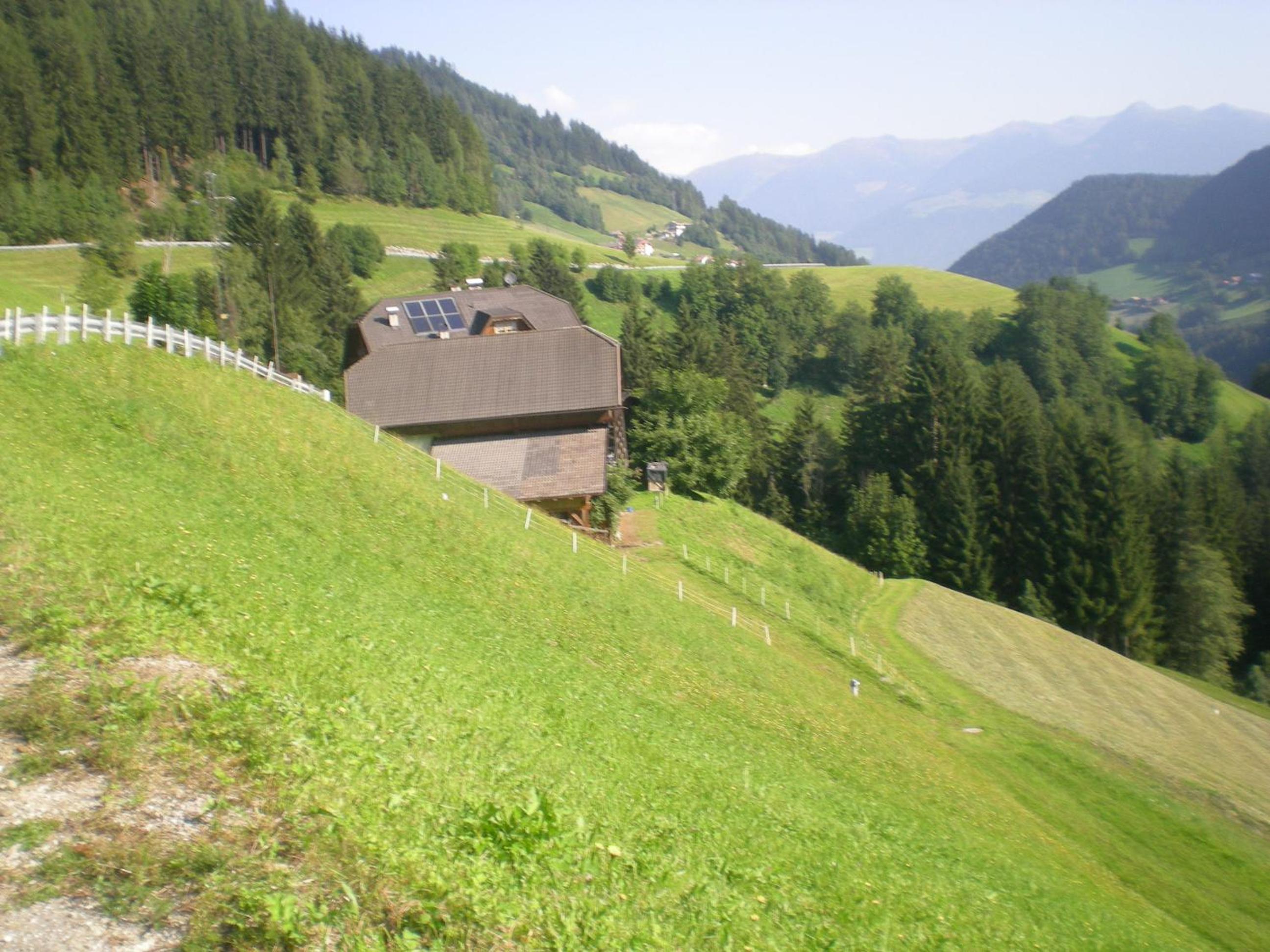 Photo 47