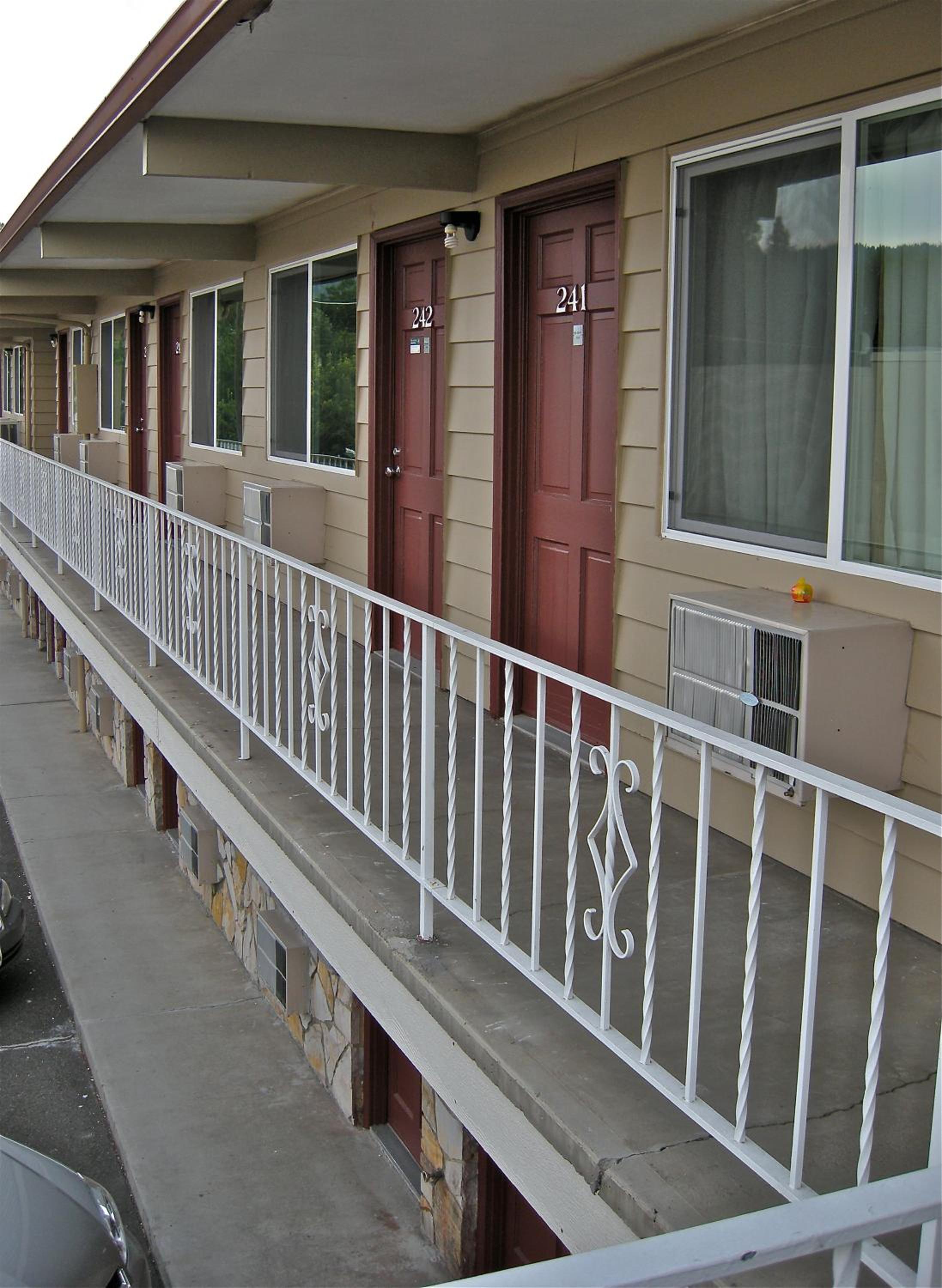 La Grande Vacations - Royal Motor Inn - Property Image 18