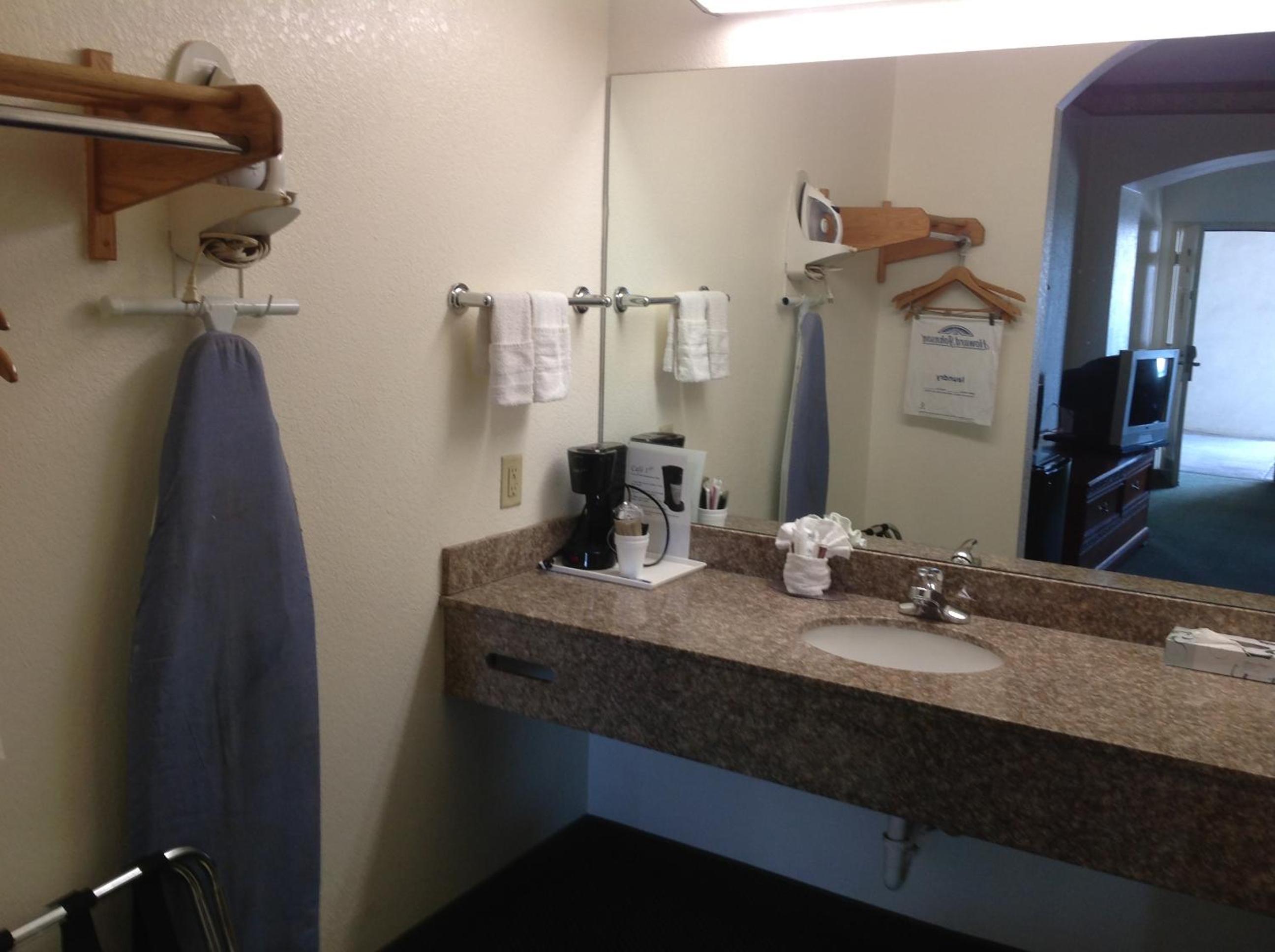 HomeBridge Inn and Suites