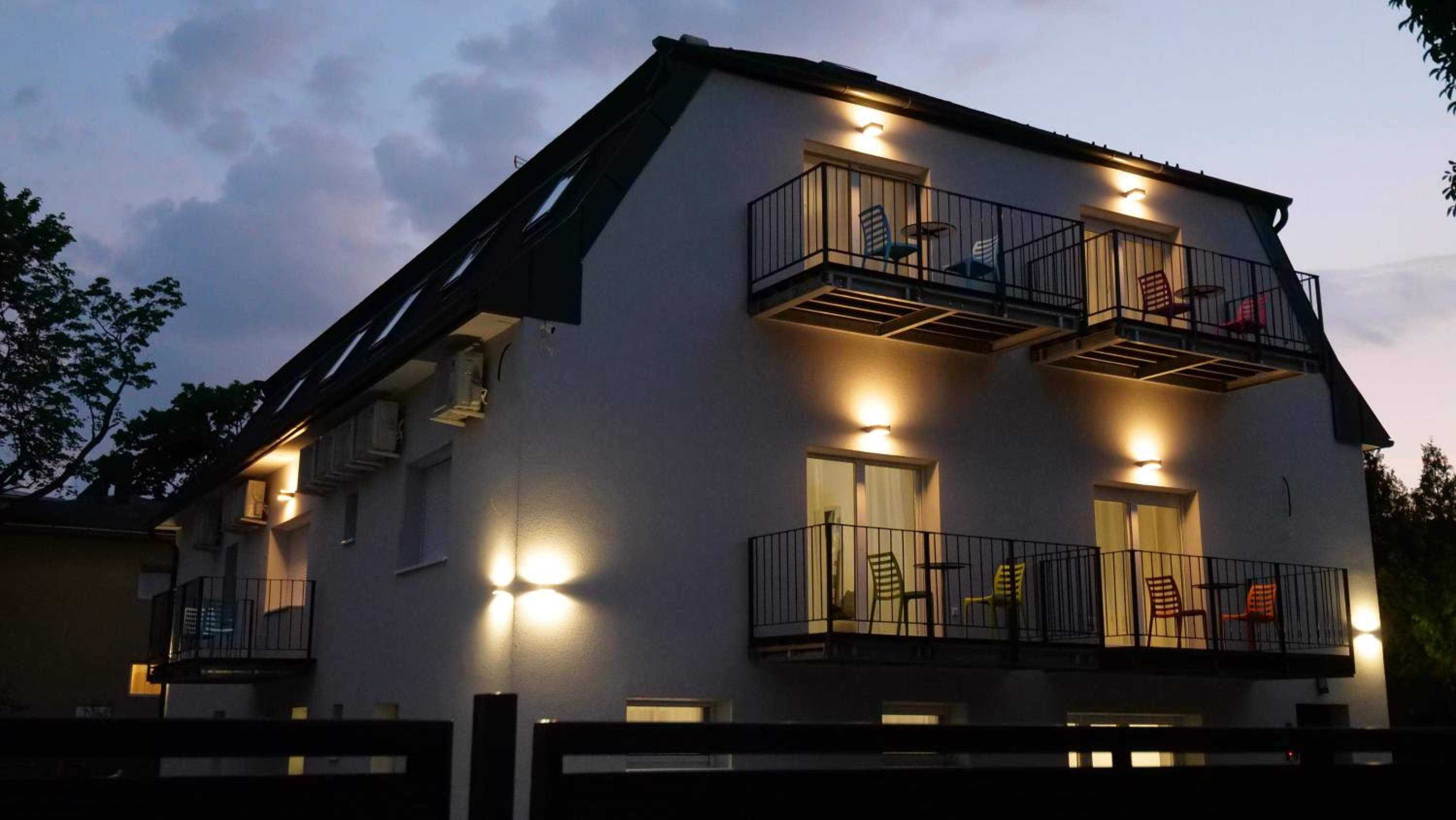 Hotel Anna Villa Füred Boutique Rooms - Image 1