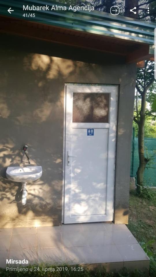 Vikendica Ahatovići