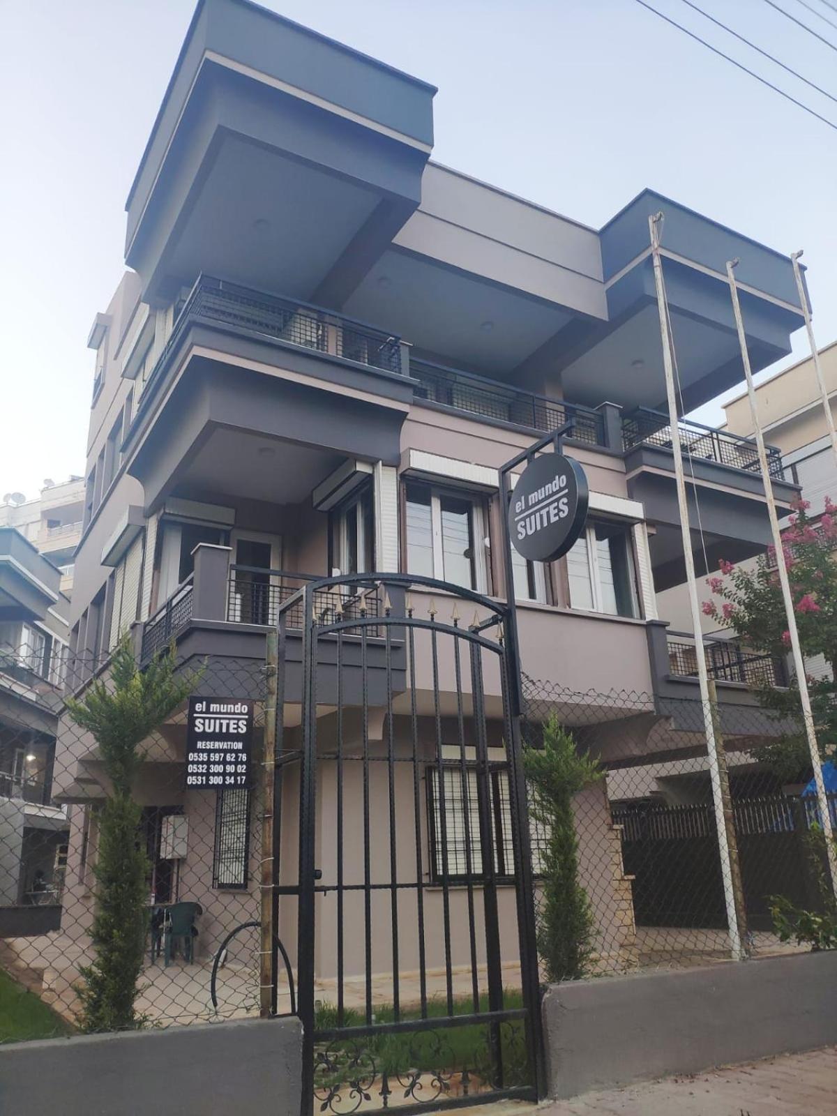 El Mundo Suites - Image 67