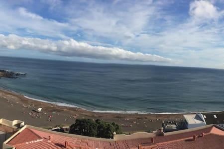 Lila Ocean View Apartment