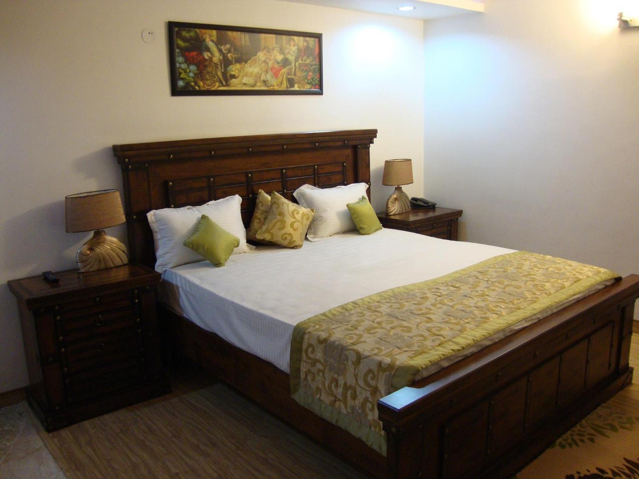 Skylink Suites Bed & Breakfast