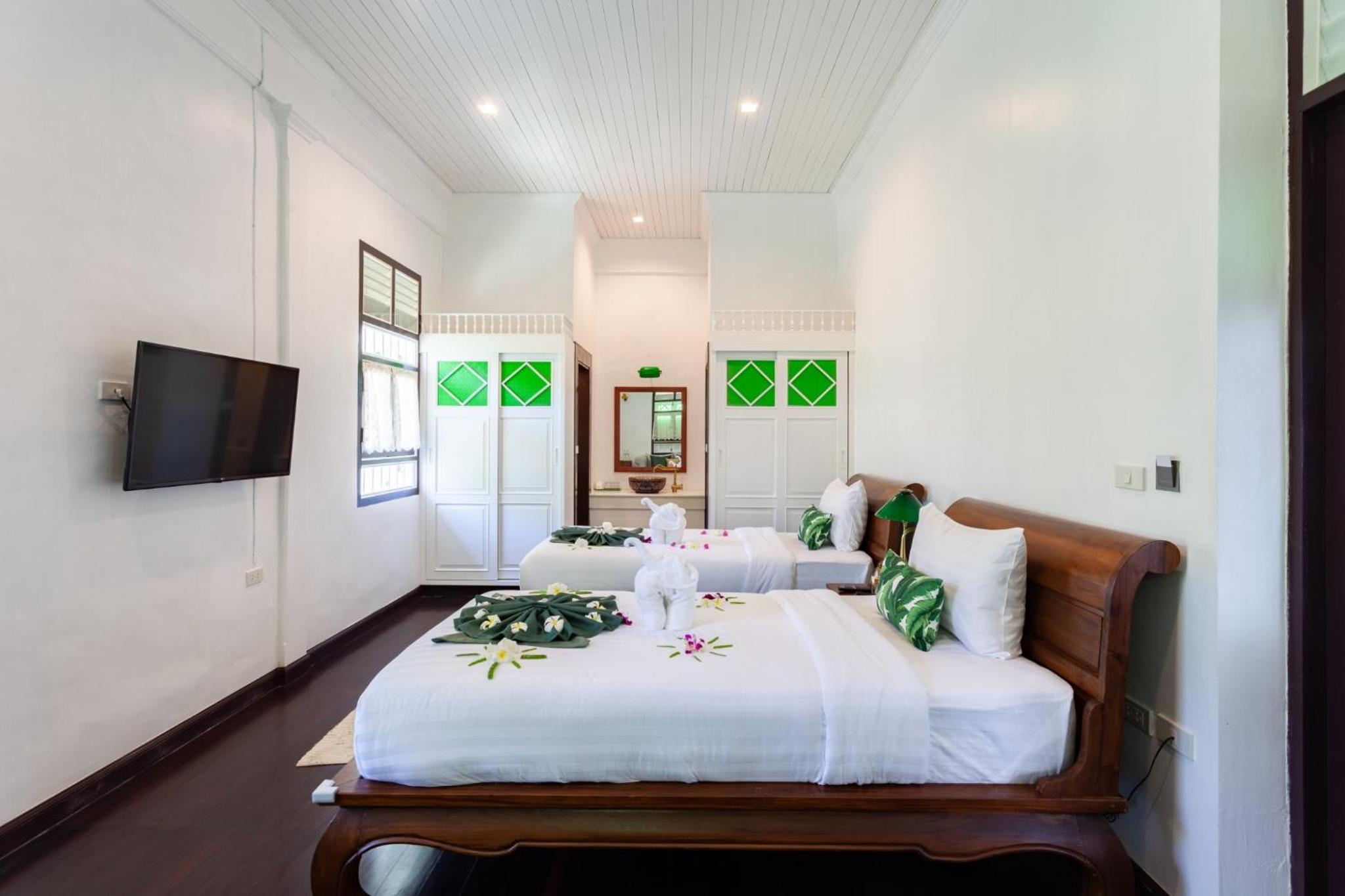 Sound Gallery House Phuket Town