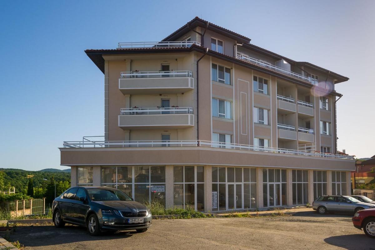 Hiora Apartments Vasiliko view 4