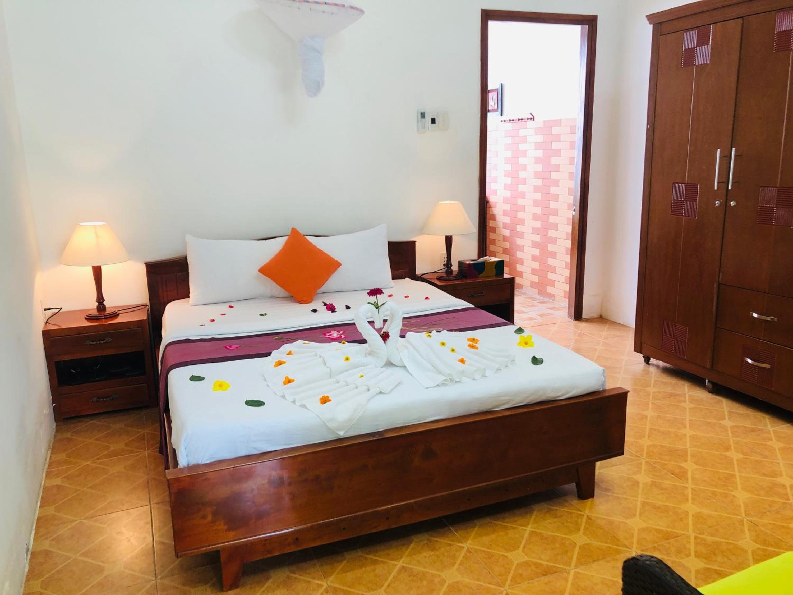 Mango Home Riverside Eco - Resort