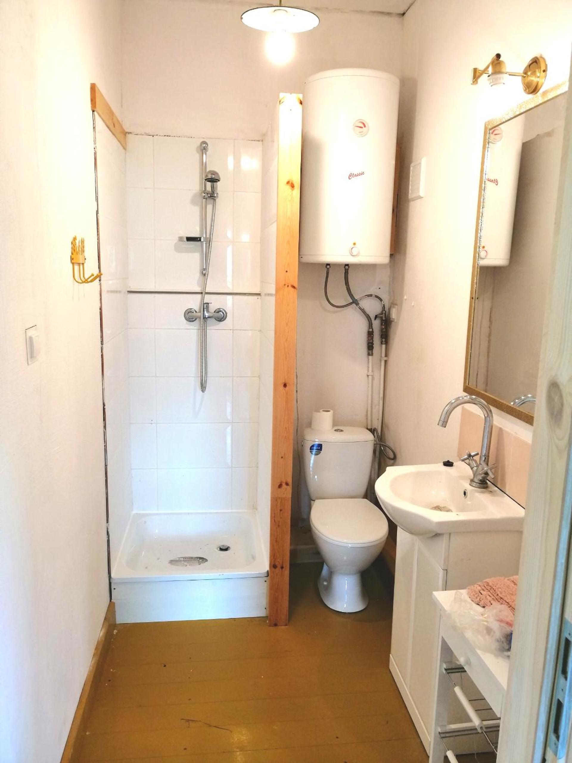 Photo 6