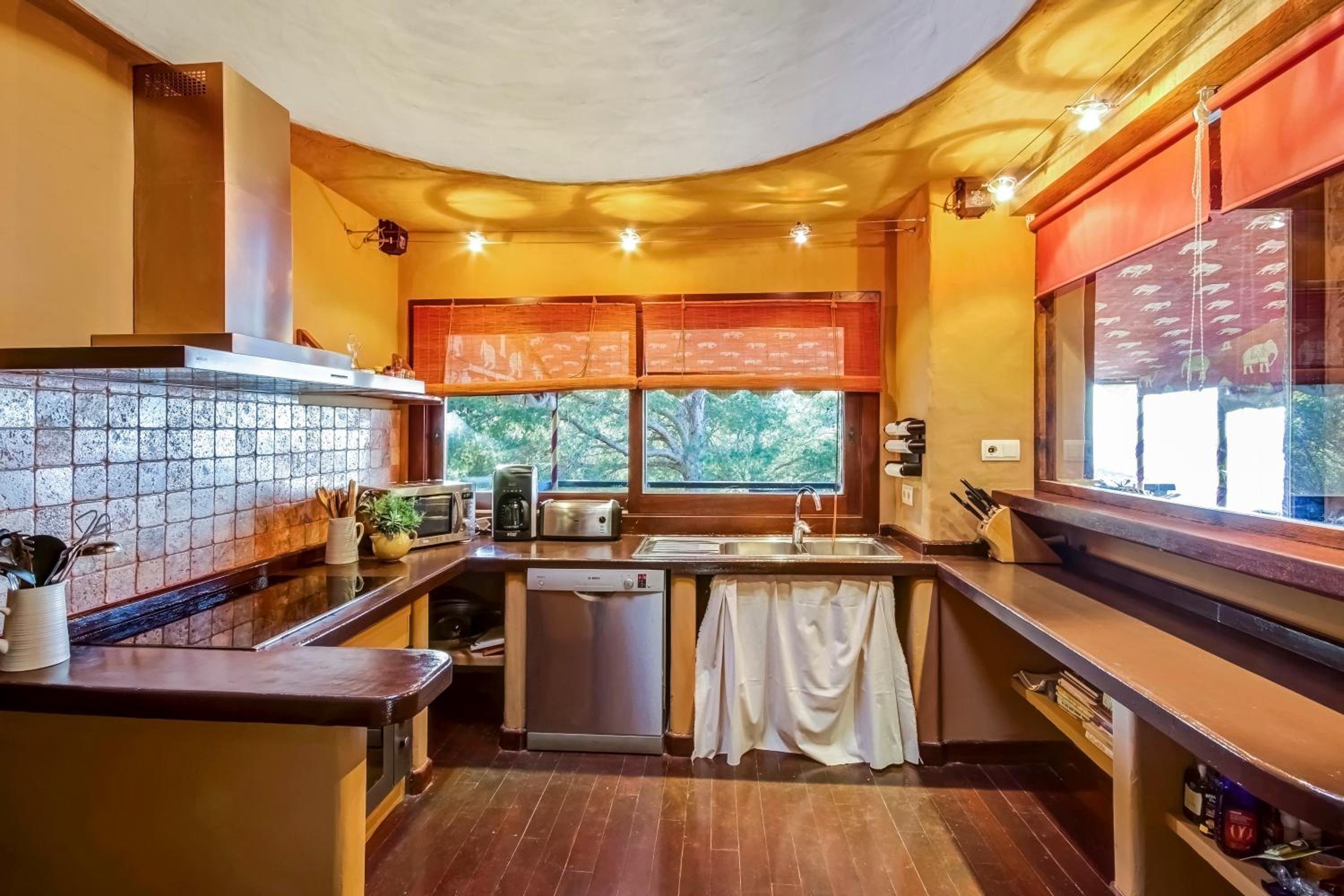 Casa Blanca view 5