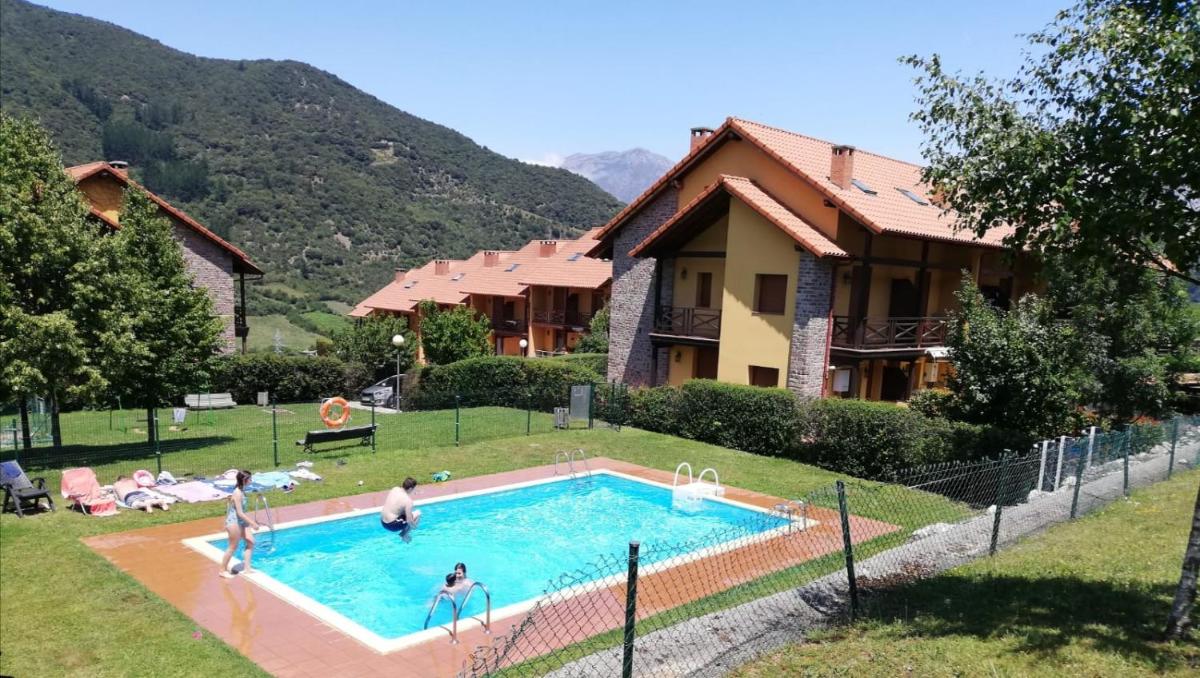 Chalet turístico La Jenduda photo 4