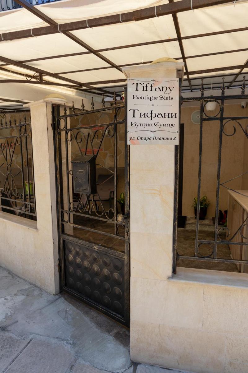 Tiffany Boutique Suits - Pomorie