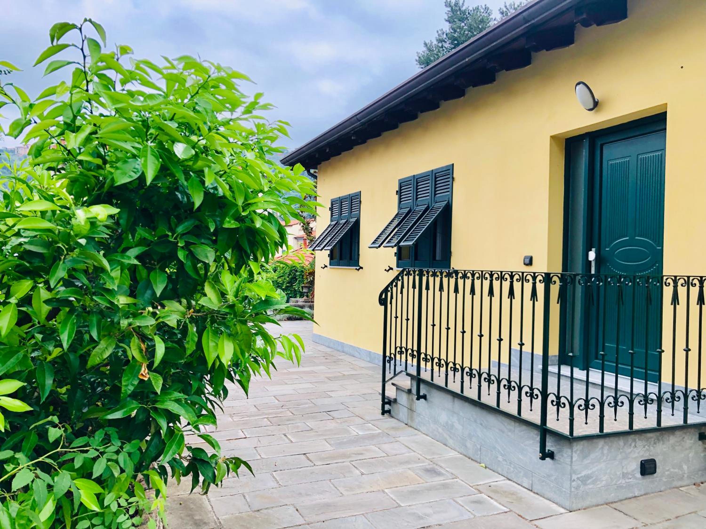 Casa Del Cavaliere view 2