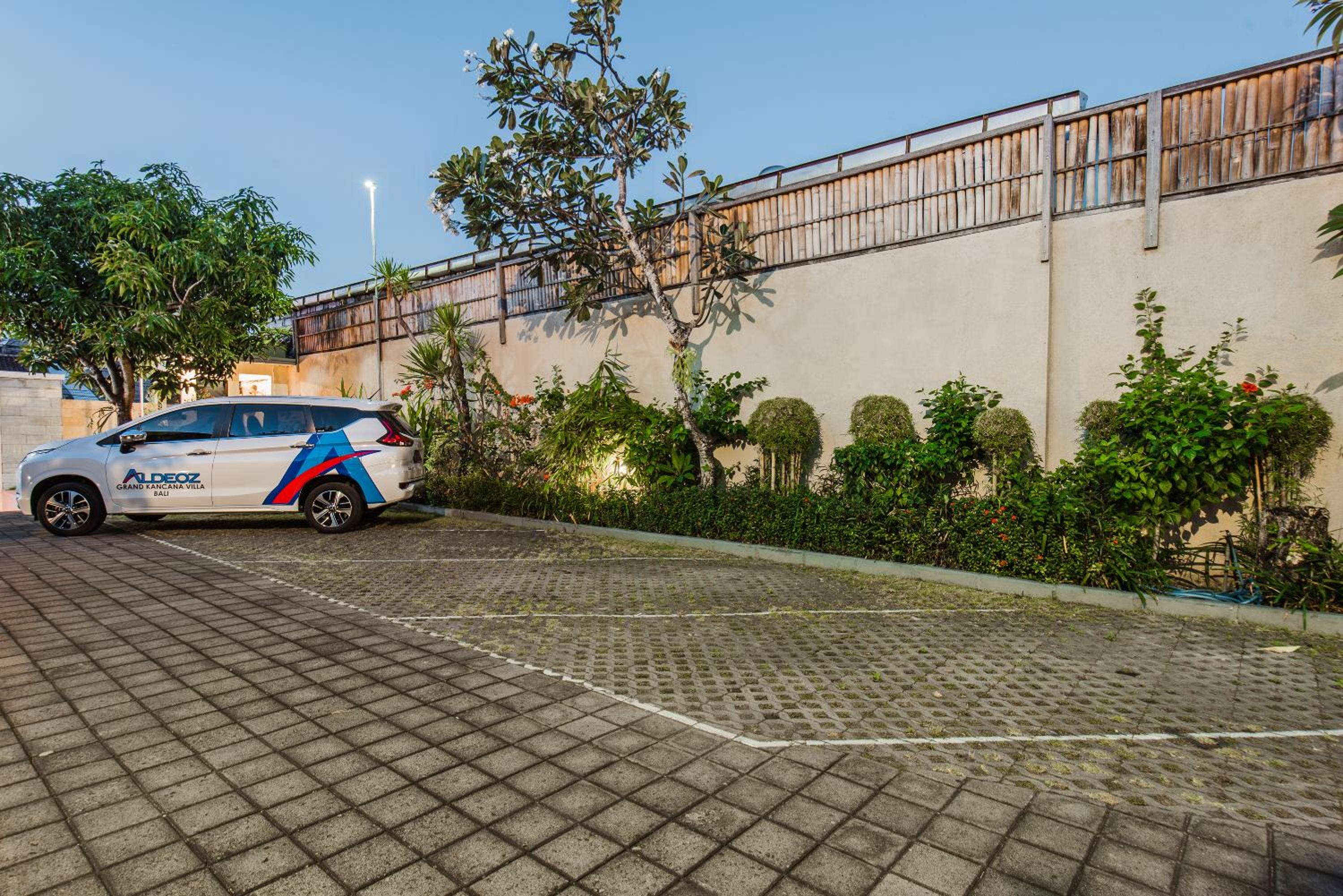 Aldeoz Grand Kancana Villas Resort Bali