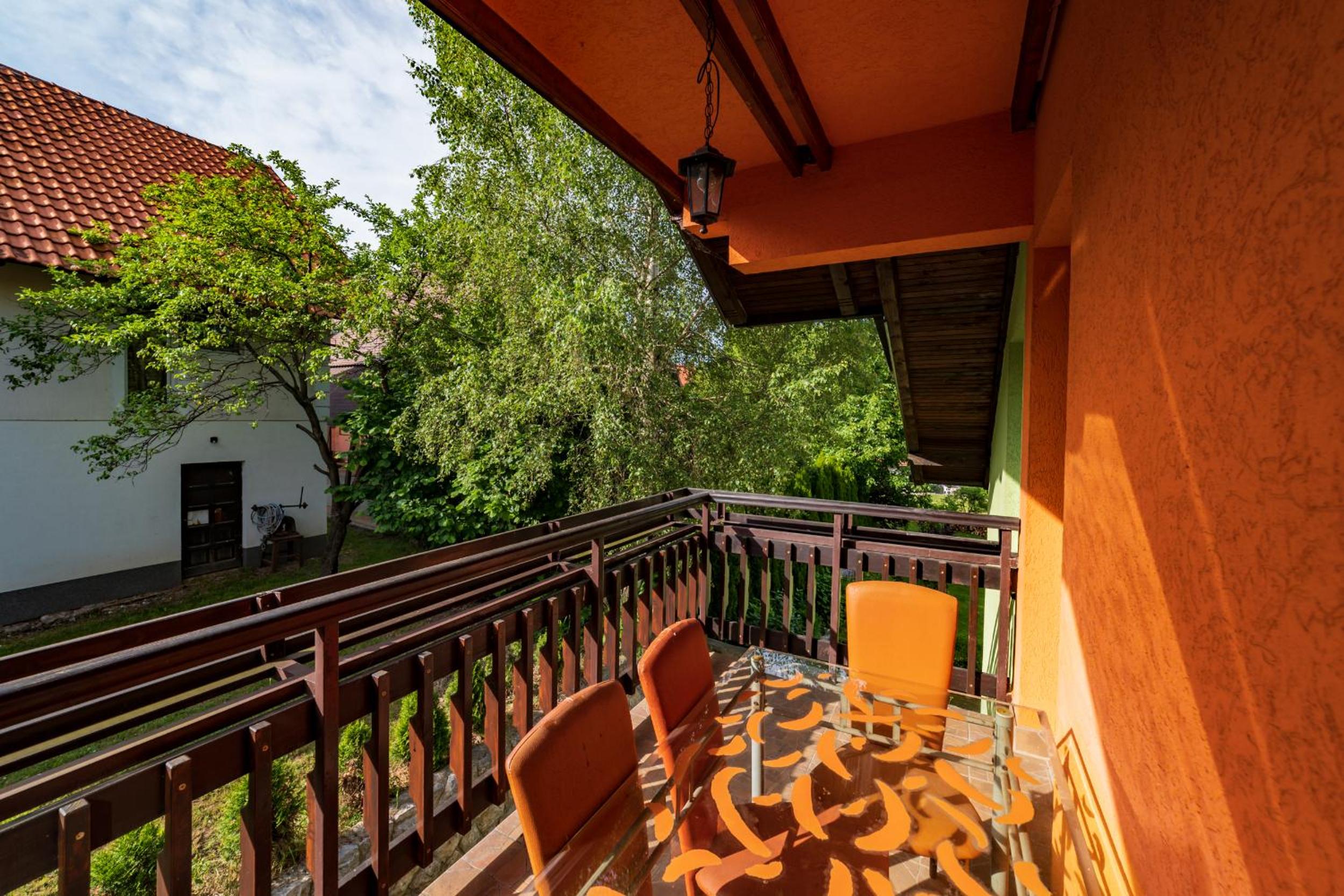 Kuća za odmor Žunić view 2