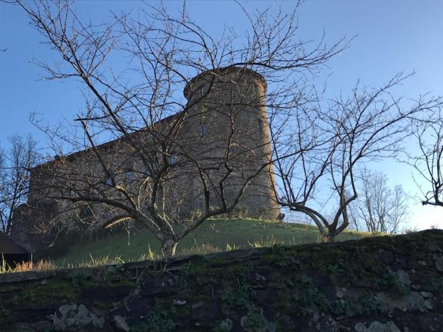 All'ombra del Castello view 2
