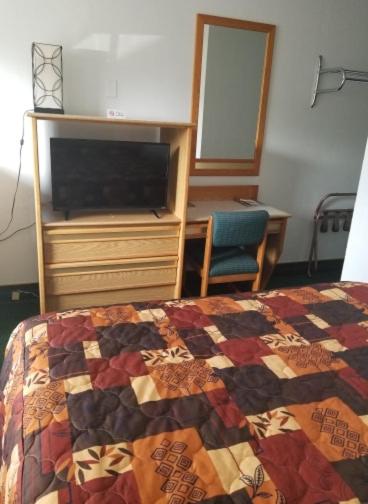 Baker City Vacations - Oregon Trail Motel and Restaurant - Property Image 3