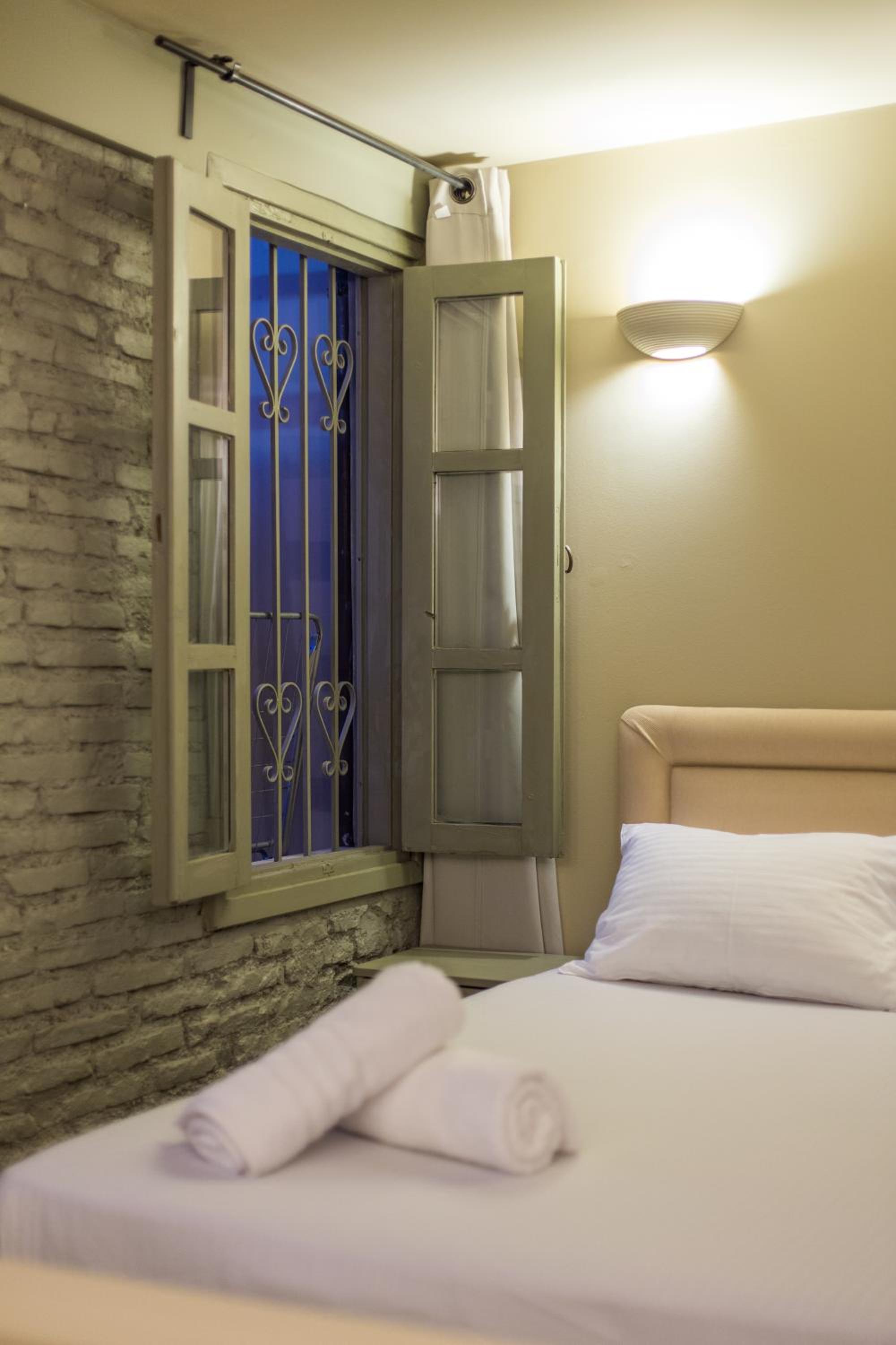 Plaka360 Apartments