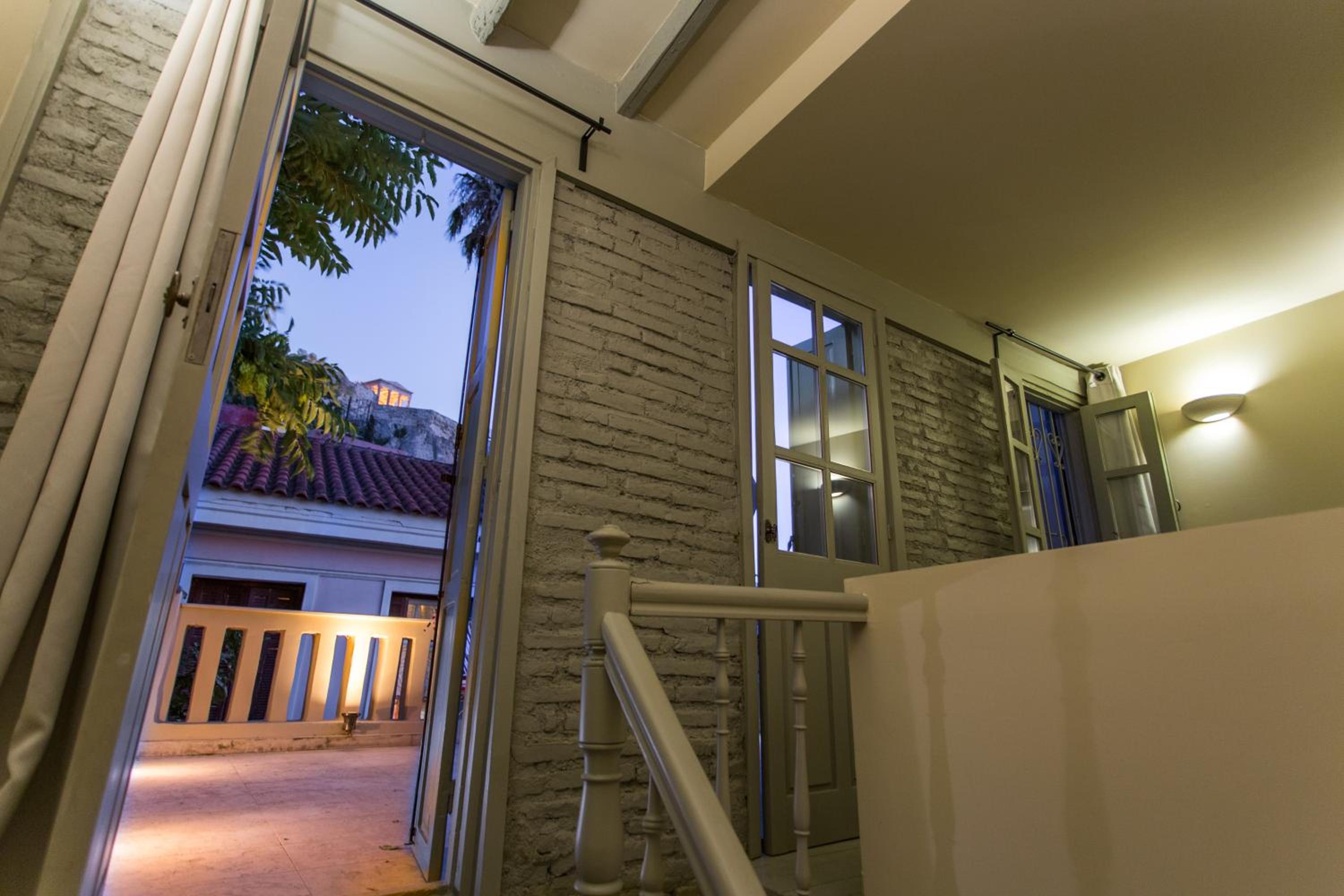 Plaka360 Apartments