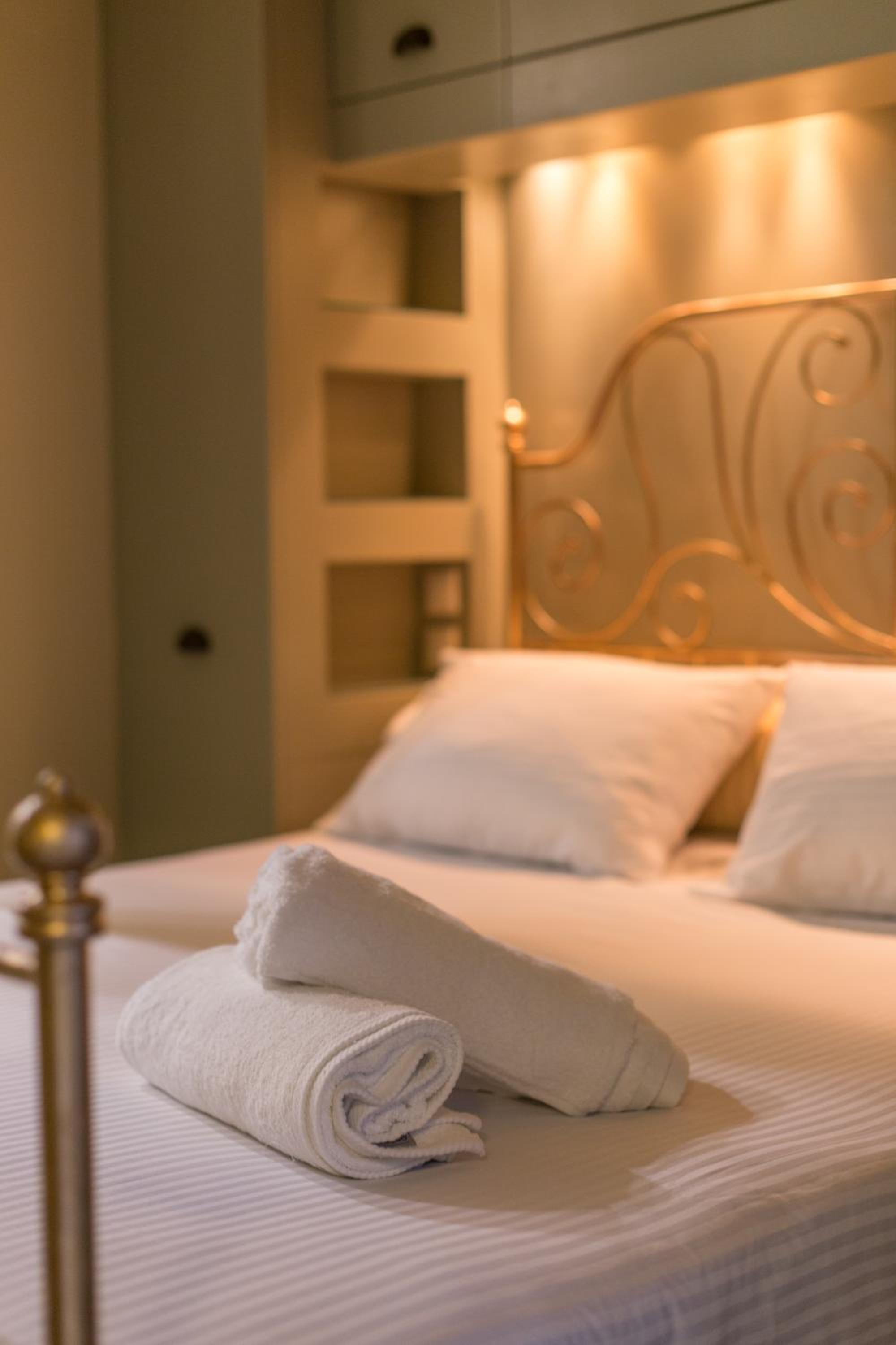 Plaka360 Apartments