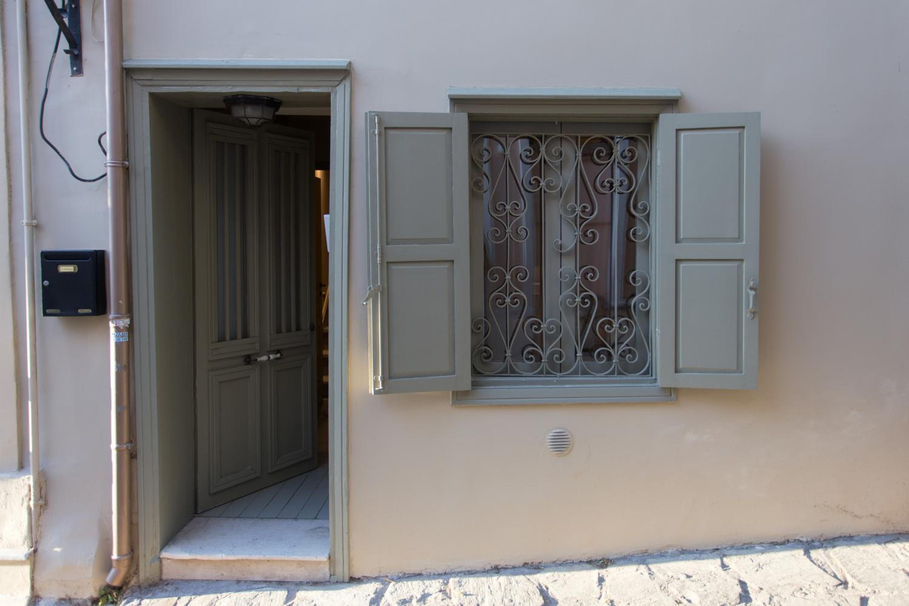 Plaka360 Apartments