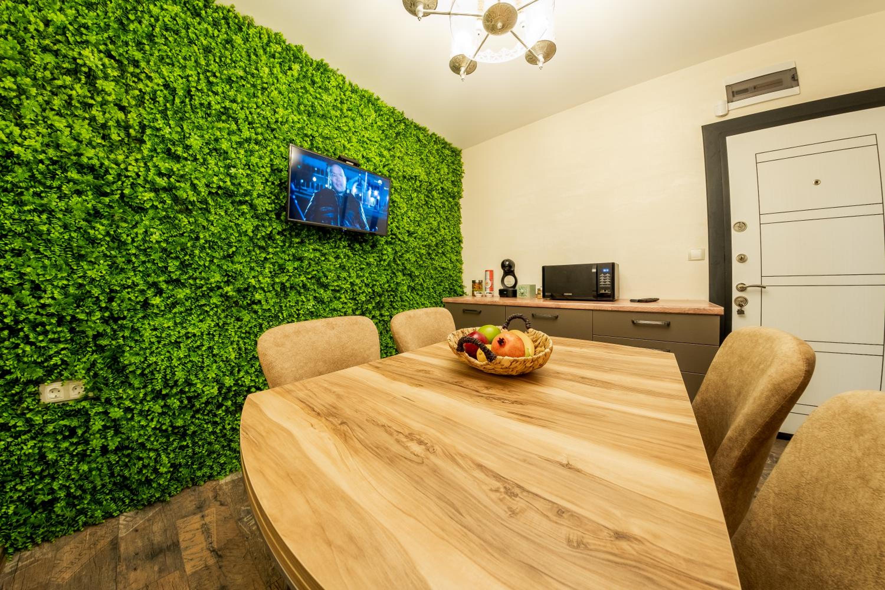 Sofia Crown Life Apartment