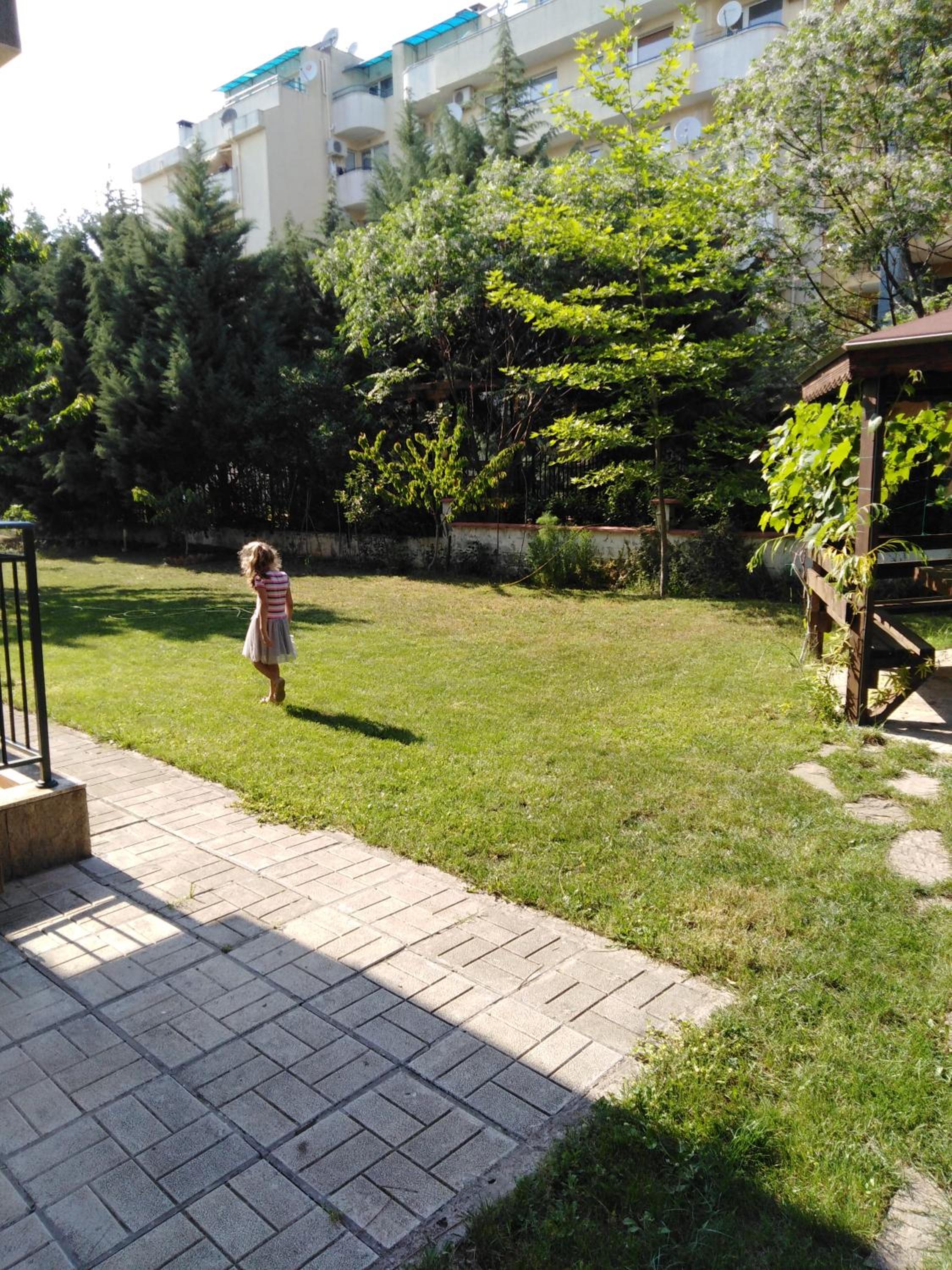 Apartment See Breeze view 2