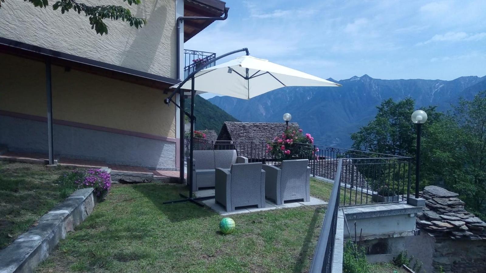 Cat Marvei view 5