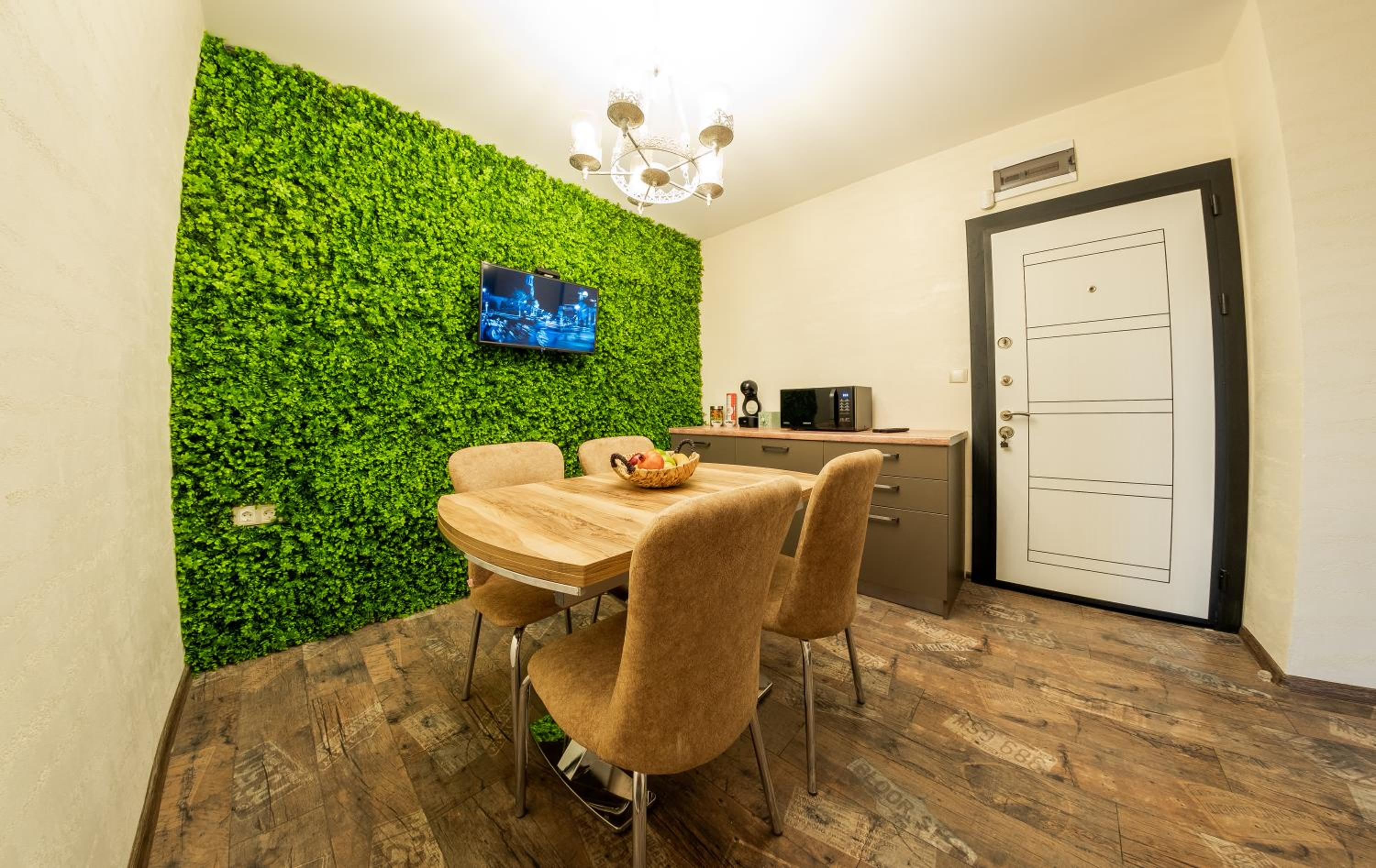Sofia Crown Life Apartment